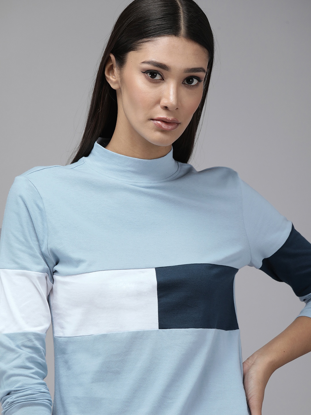 

Roadster Women Blue & White Colourblocked High Neck T-shirt