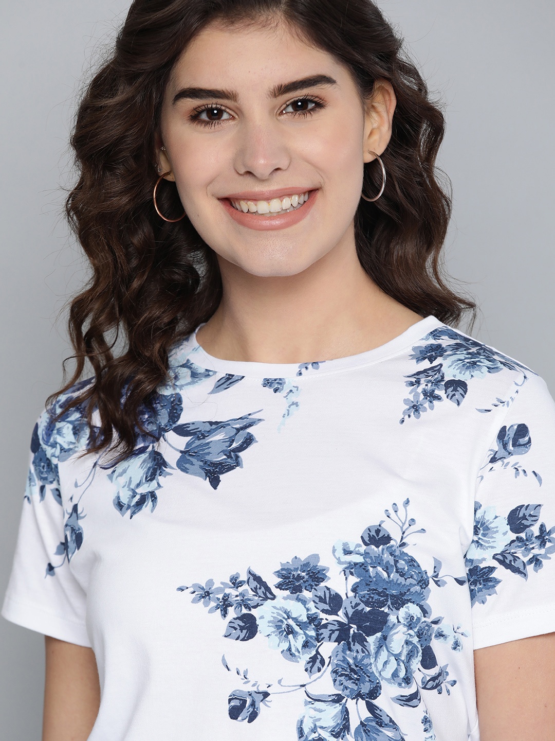 

Mast Harbour Women White Blue Floral Printed Round Neck T-shirt