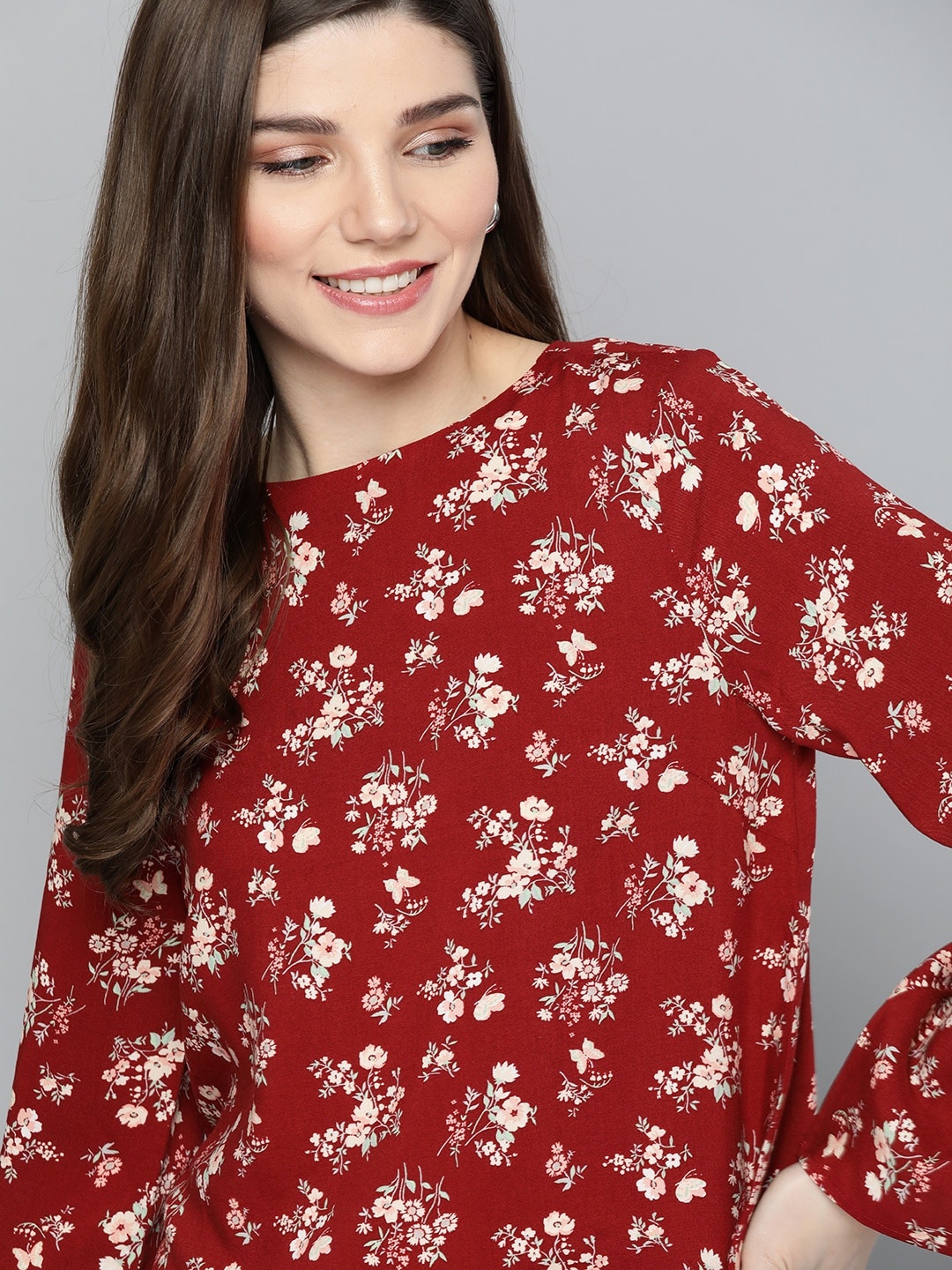 

Mast & Harbour Maroon & Cream-Coloured Floral Printed Flared Sleeves Regular Top