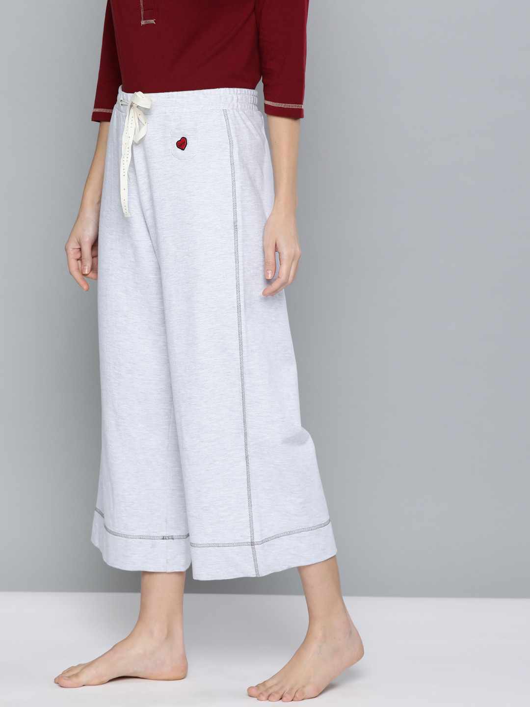 

Chemistry Women Grey Solid Knitted Cropped Lounge Pants