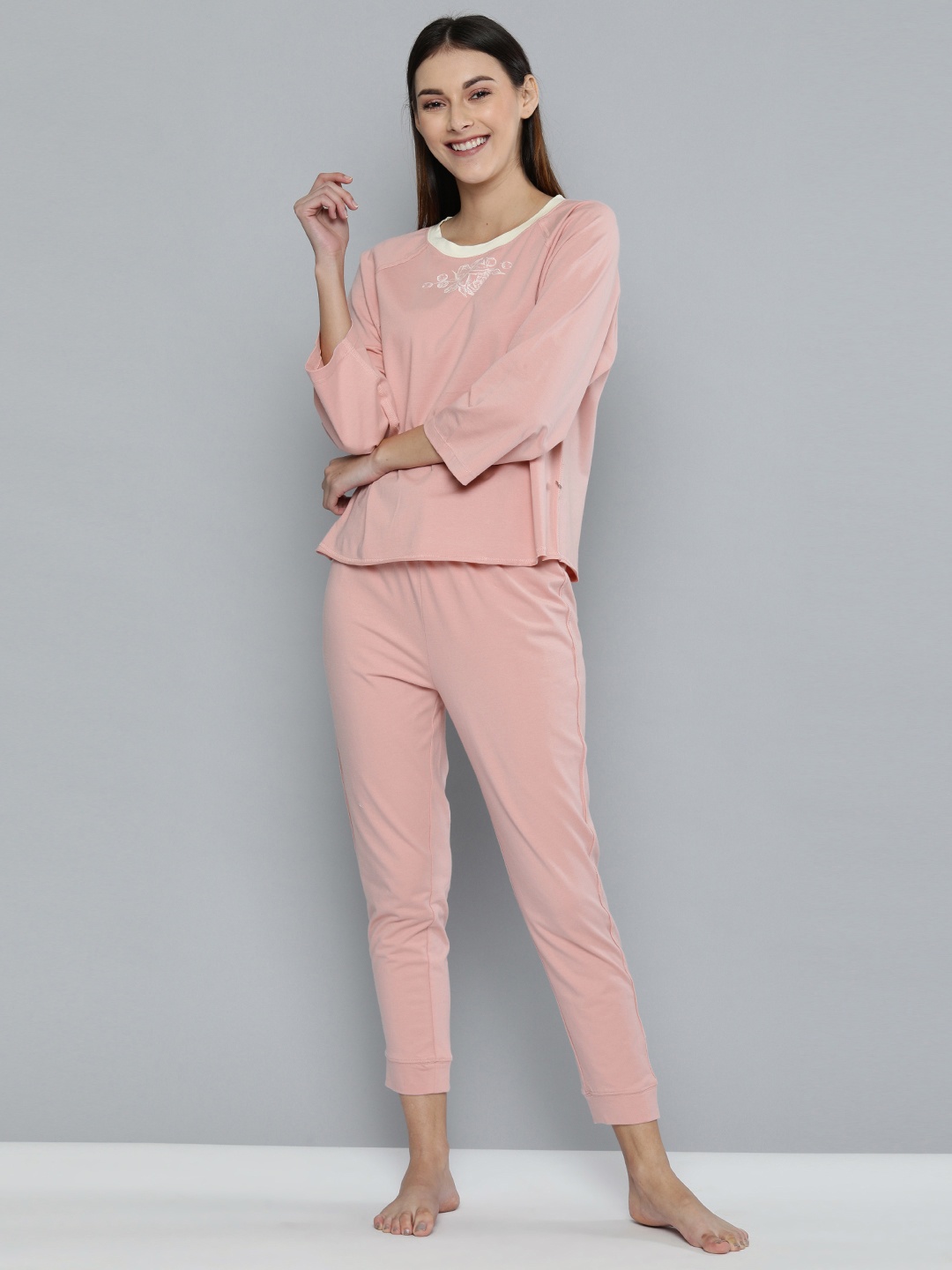 

Chemistry Women Pink Printed Night suit