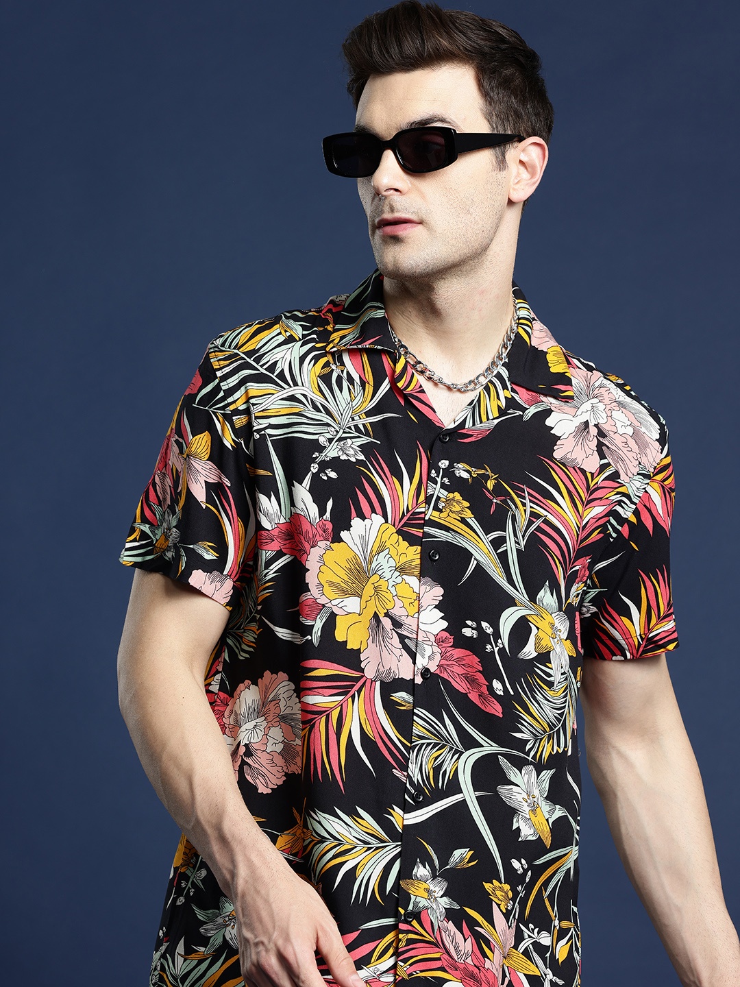 

Hancock Men Black & Yellow Regular Fit Printed Casual Shirt