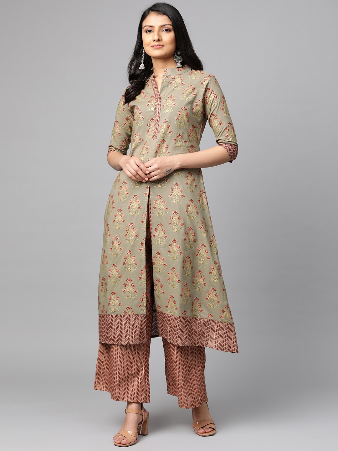 

mokshi Women Green & Maroon Foil Print Front Slit Kurta with Palazzos
