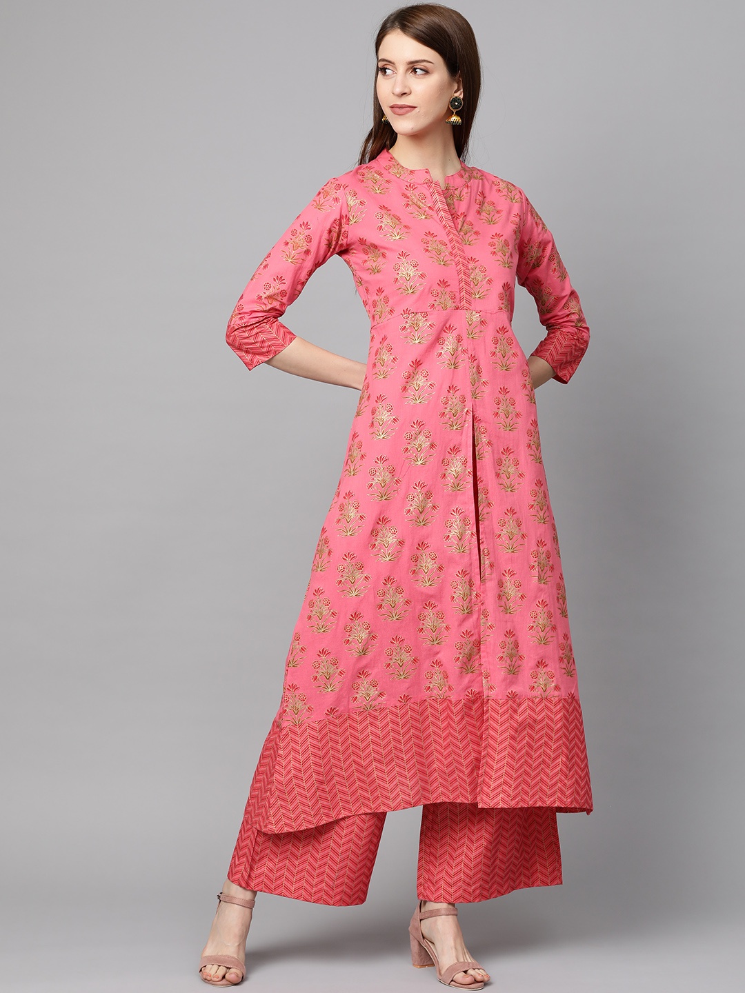 

mokshi Women Pink & Golden Foil Printed High-Slit A-Line Kurta with Palazzos