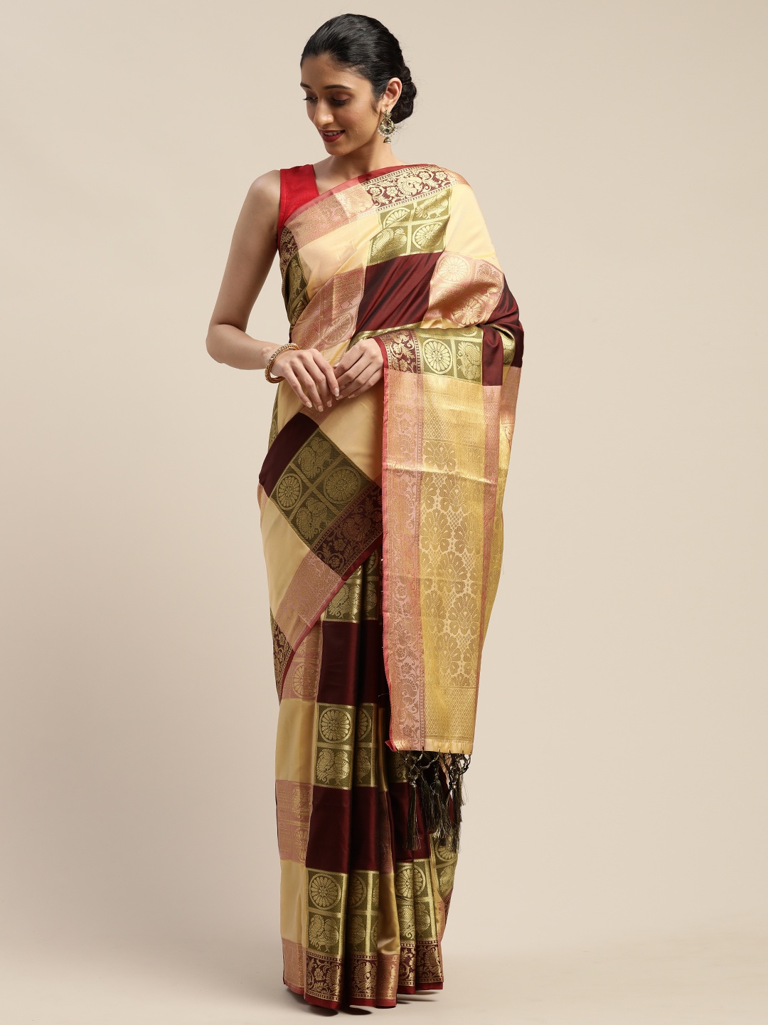 

Mitera Gold-Toned & Maroon Silk Blend Woven Design Kanjeevaram Saree