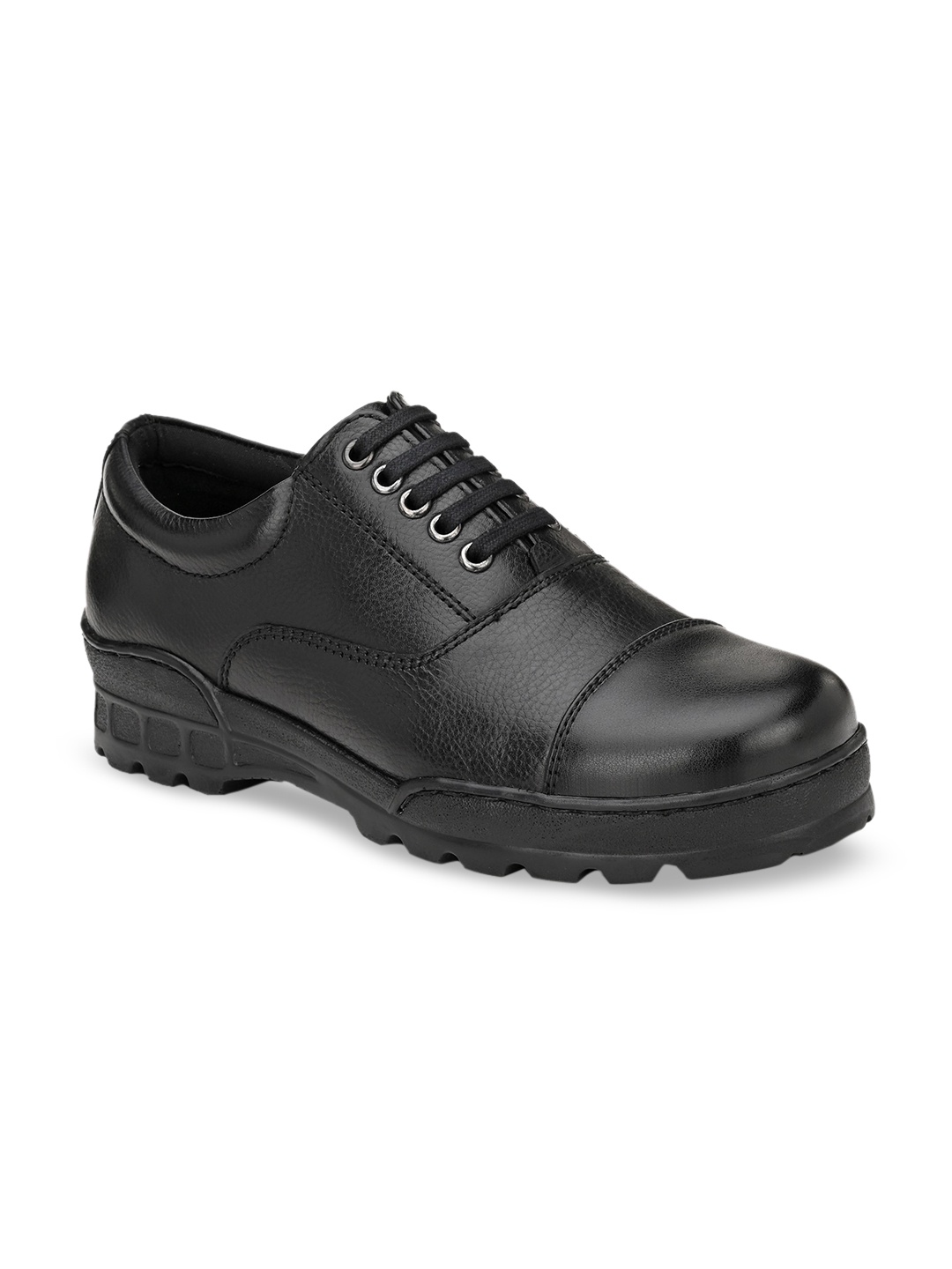 

Delize Men Black Solid Formal Oxford Shoes