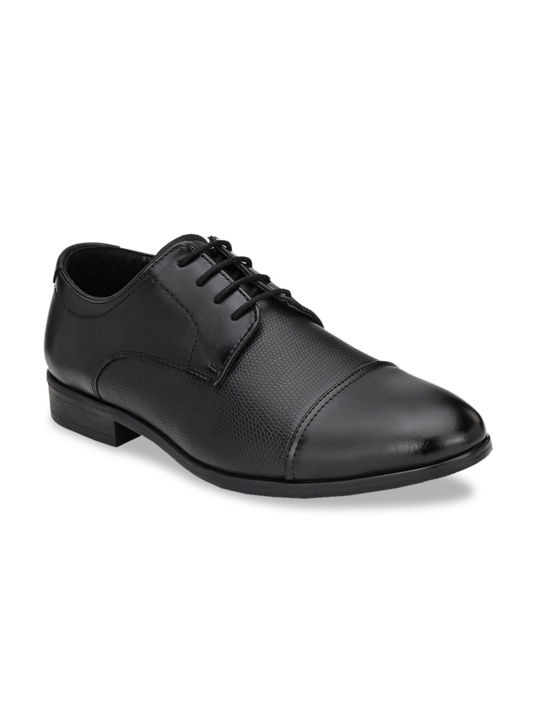 

San Frissco Men Black Textured Formal Derbys
