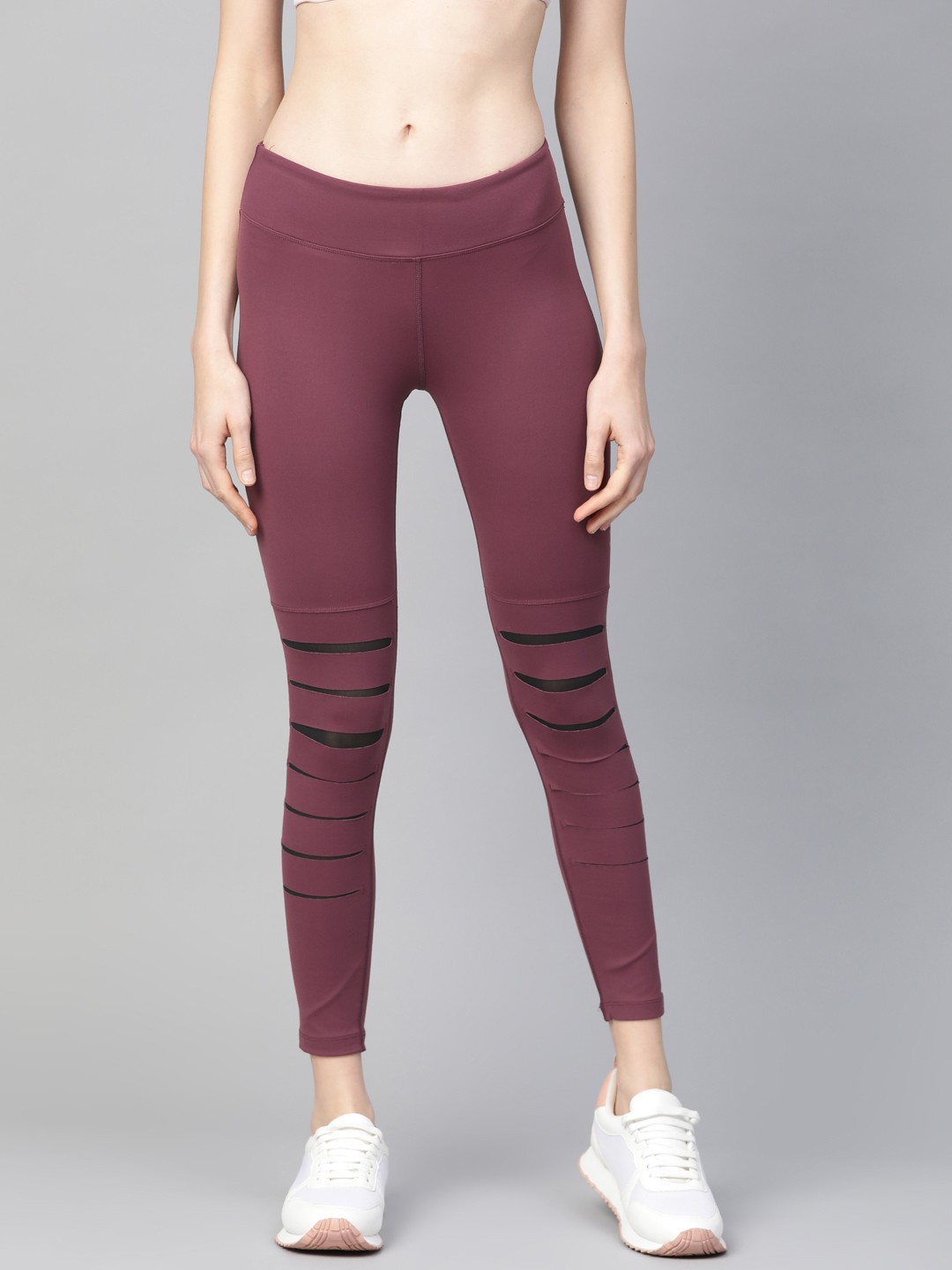 

Fitkin Women Burgundy Solid Ripped Tights