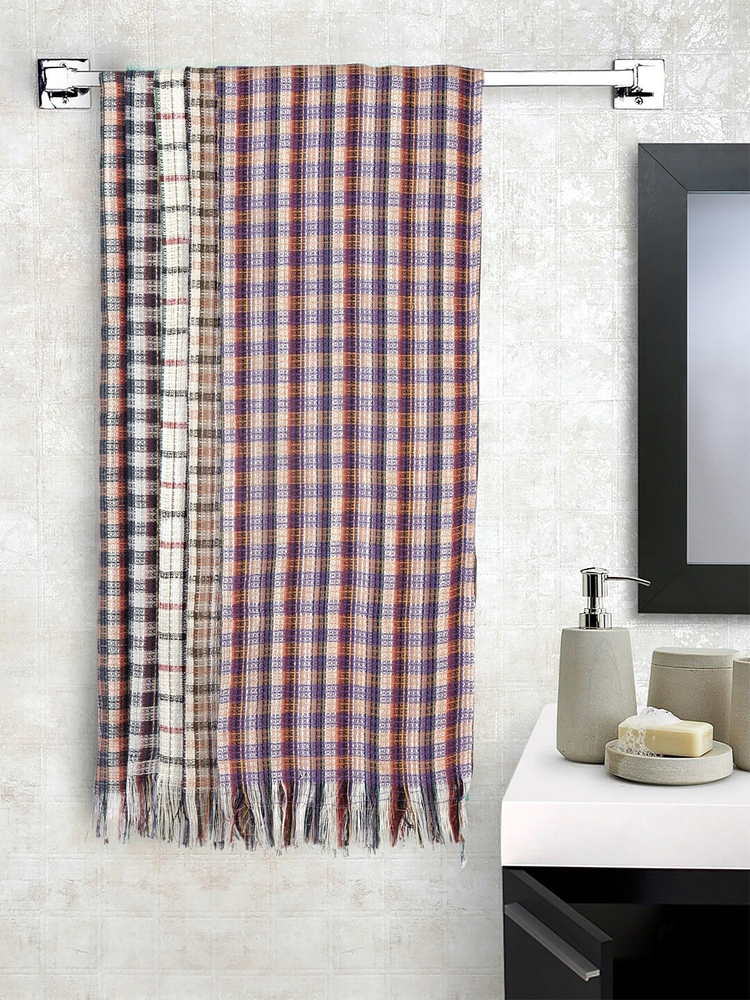 

KLOTTHE Set of 5 Assorted 210 GSM Bath Towels