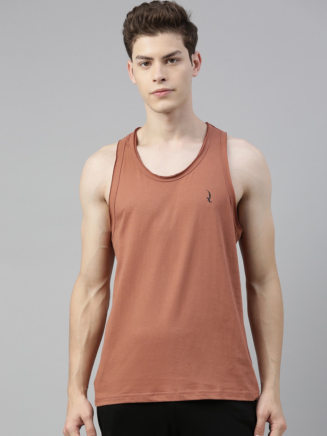 

QUARANTINE Men Brown Solid Round Neck Lounge Tank T-Shirt