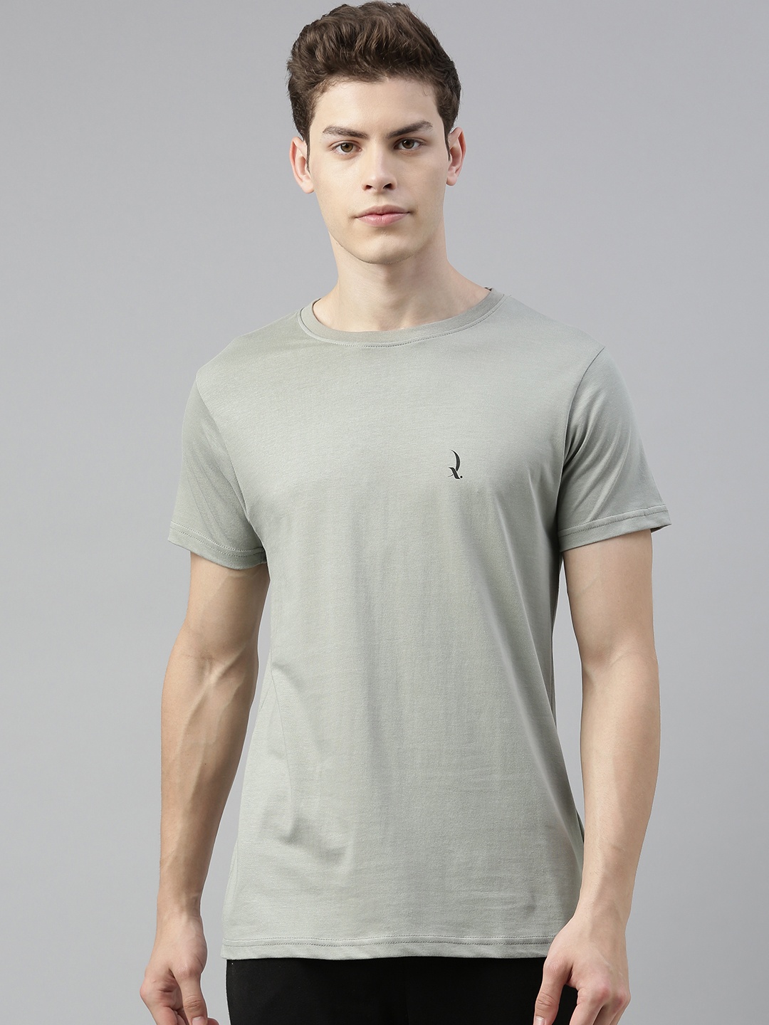 

QUARANTINE Men Grey Solid Round Neck Lounge T-Shirt