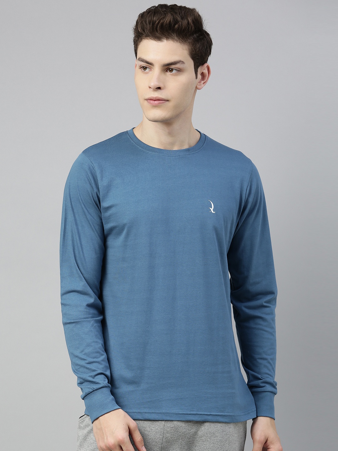 

QUARANTINE Men Blue Solid Round Neck Lounge T-Shirt