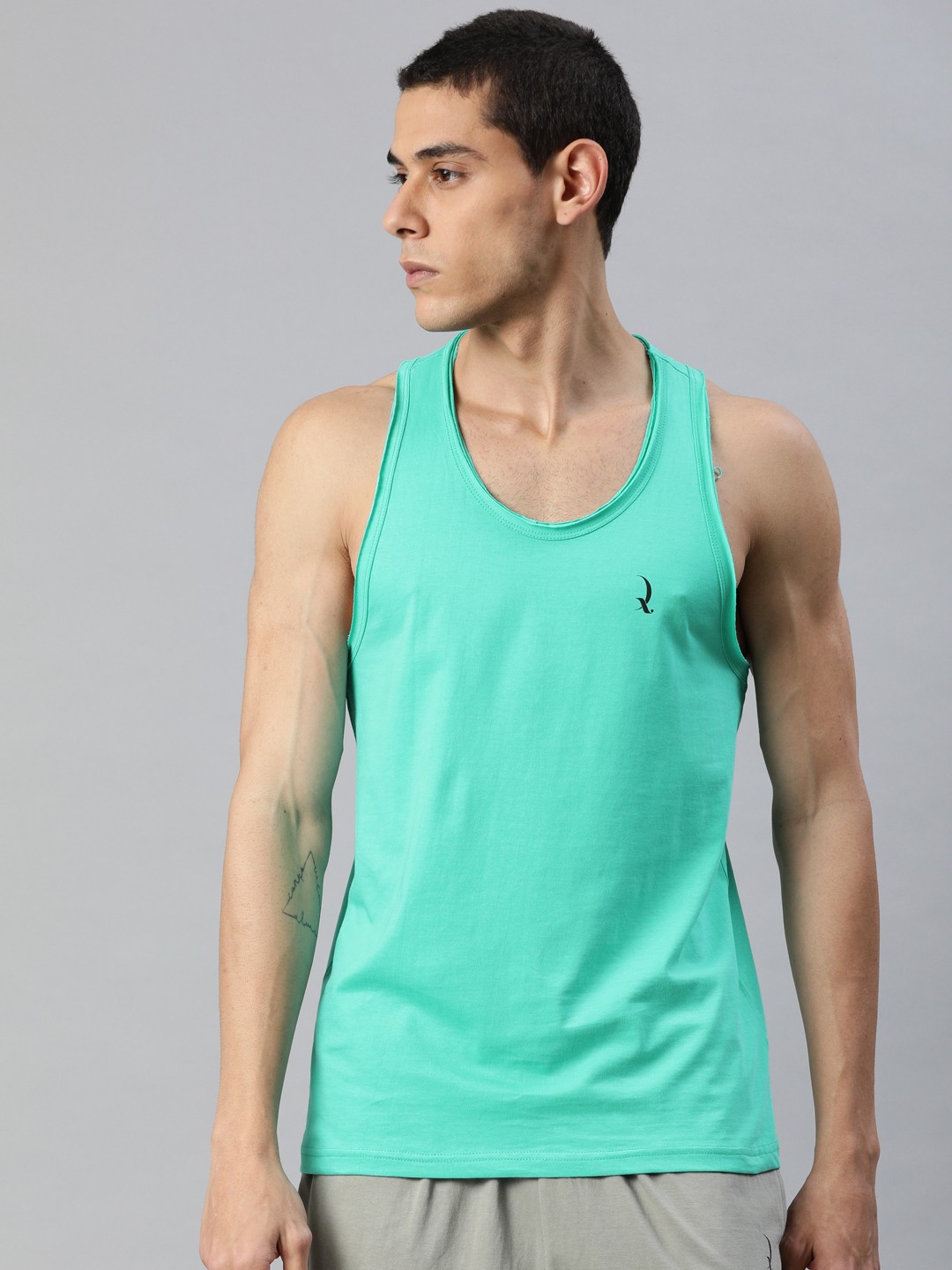 

QUARANTINE Men Green Solid Round Neck Lounge T-shirt