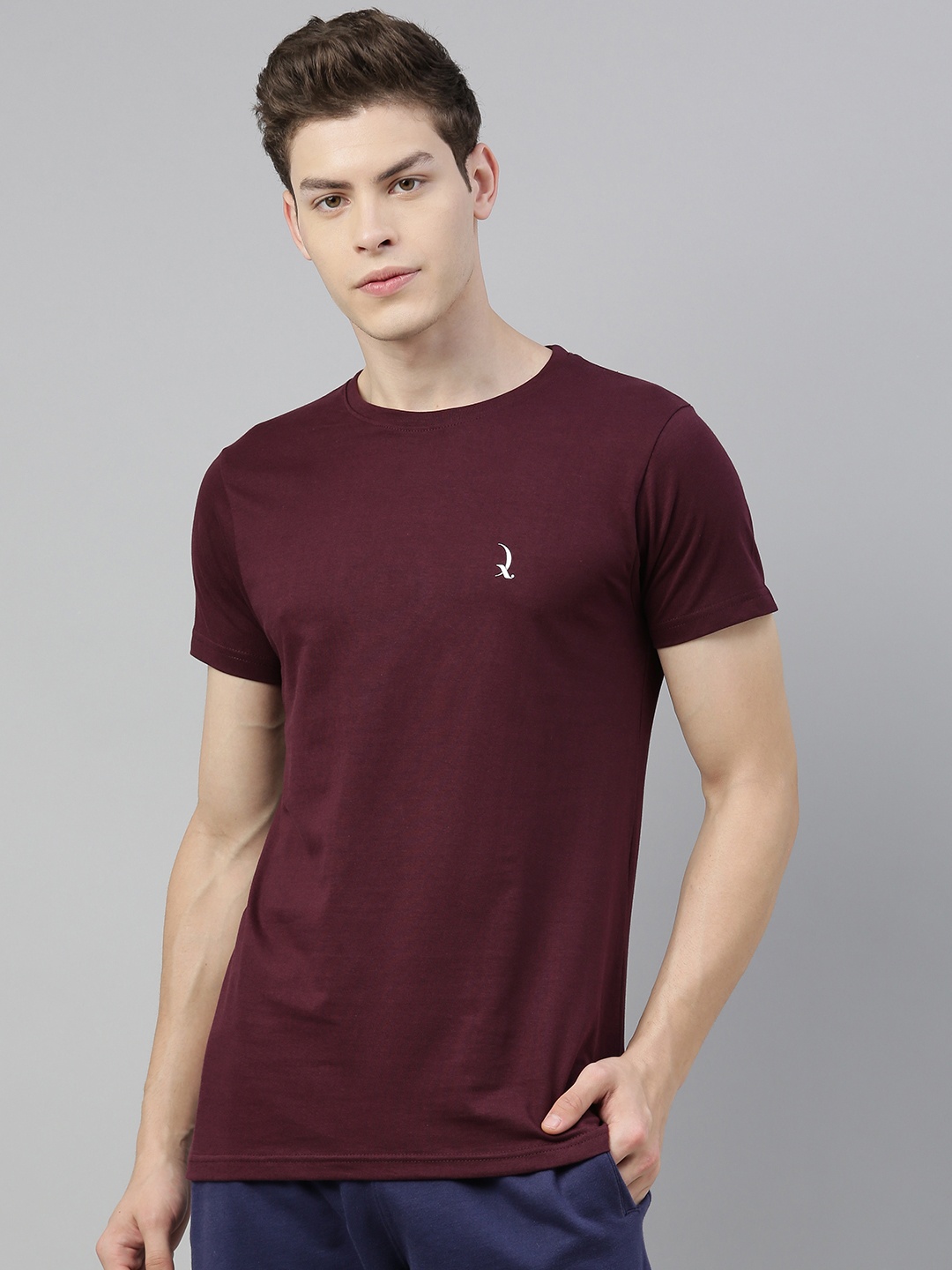 

QUARANTINE Men Burgundy Solid Lounge T-shirt