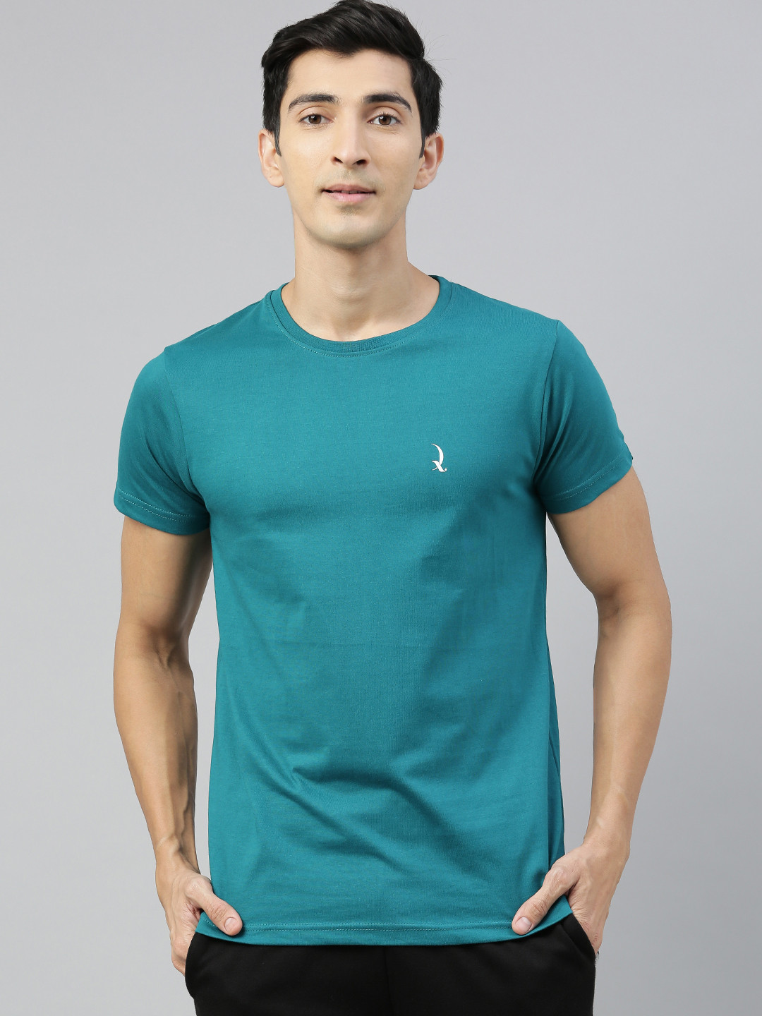 

QUARANTINE Men Teal Blue Solid Pure Cotton Lounge T-Shirt