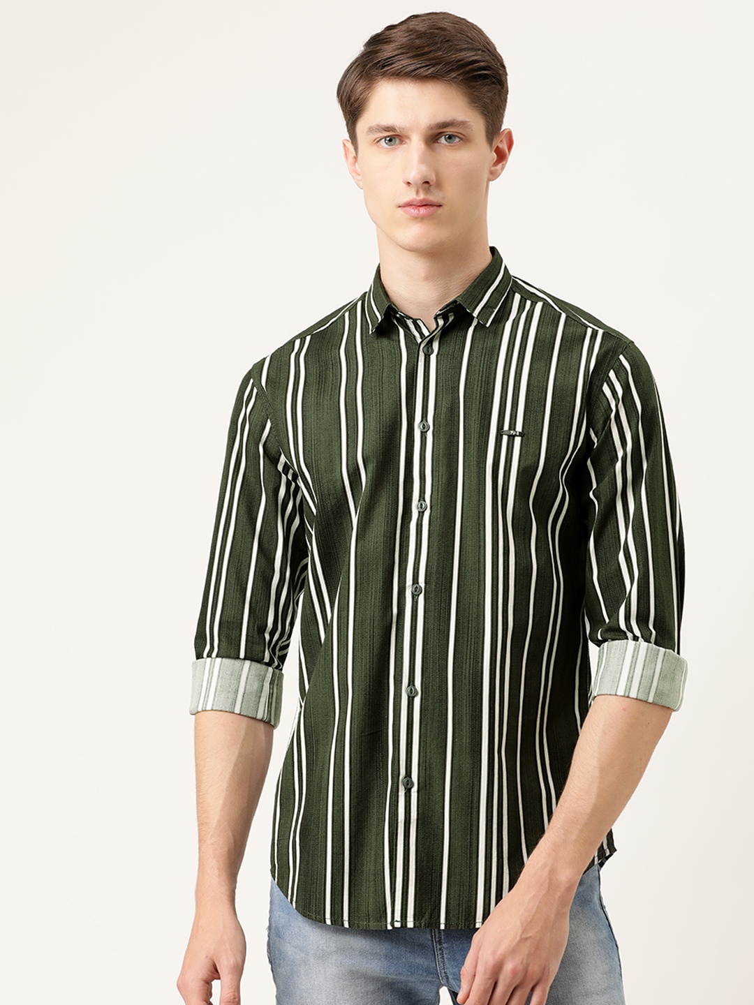 

The Indian Garage Co Men Green & White Slim Fit Striped Casual Shirt