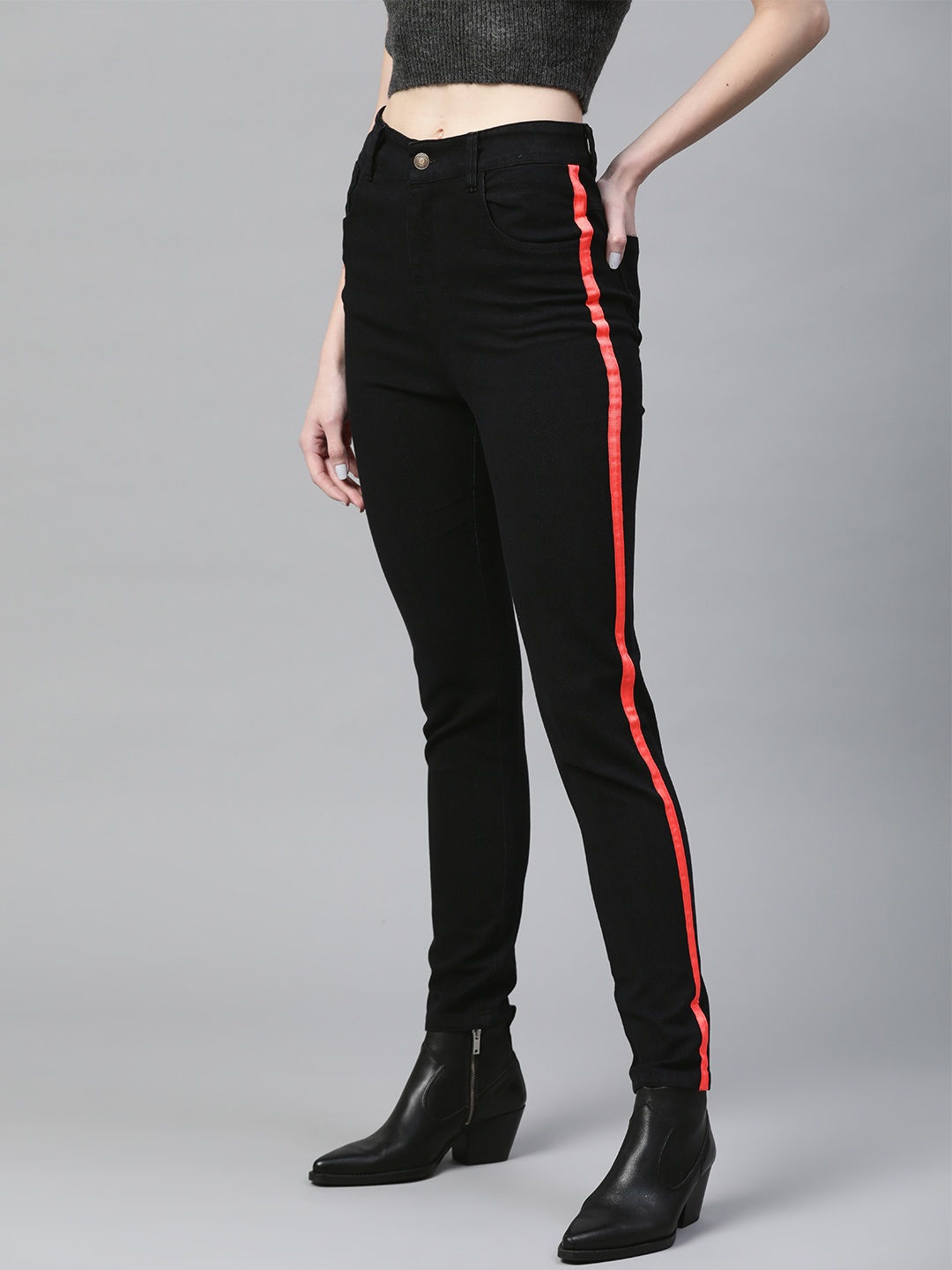 

SASSAFRAS Women Black Slim Fit High-Rise Clean Look Stretchable Jeans