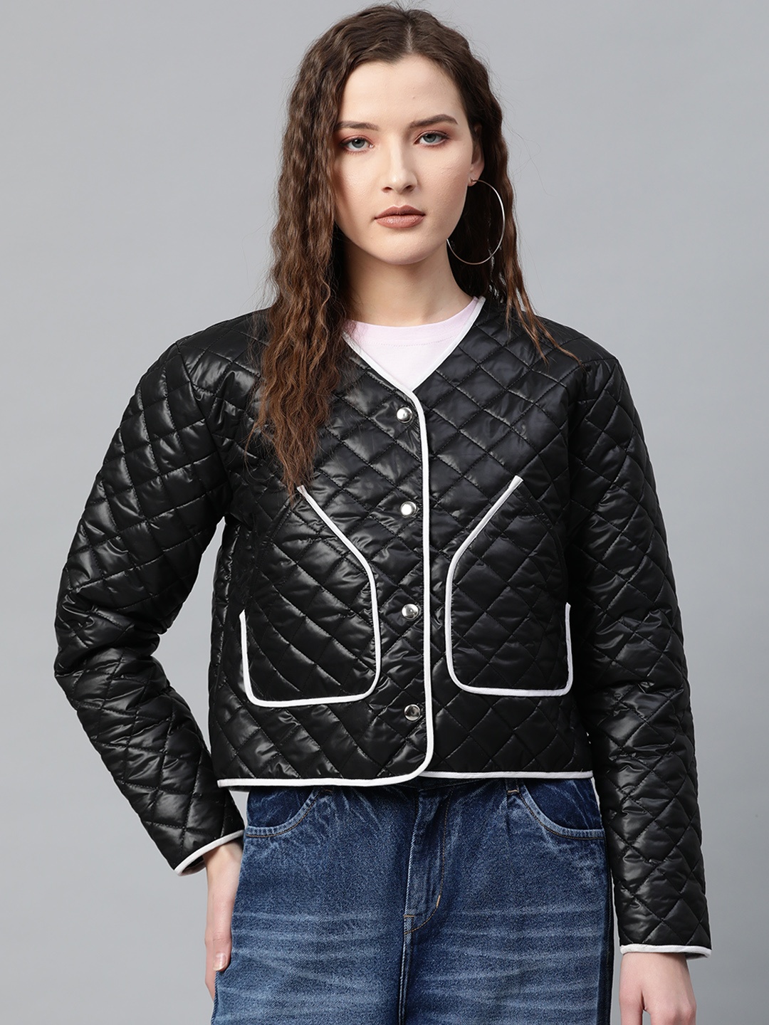

SASSAFRAS Women Black Solid Quilted Jacket