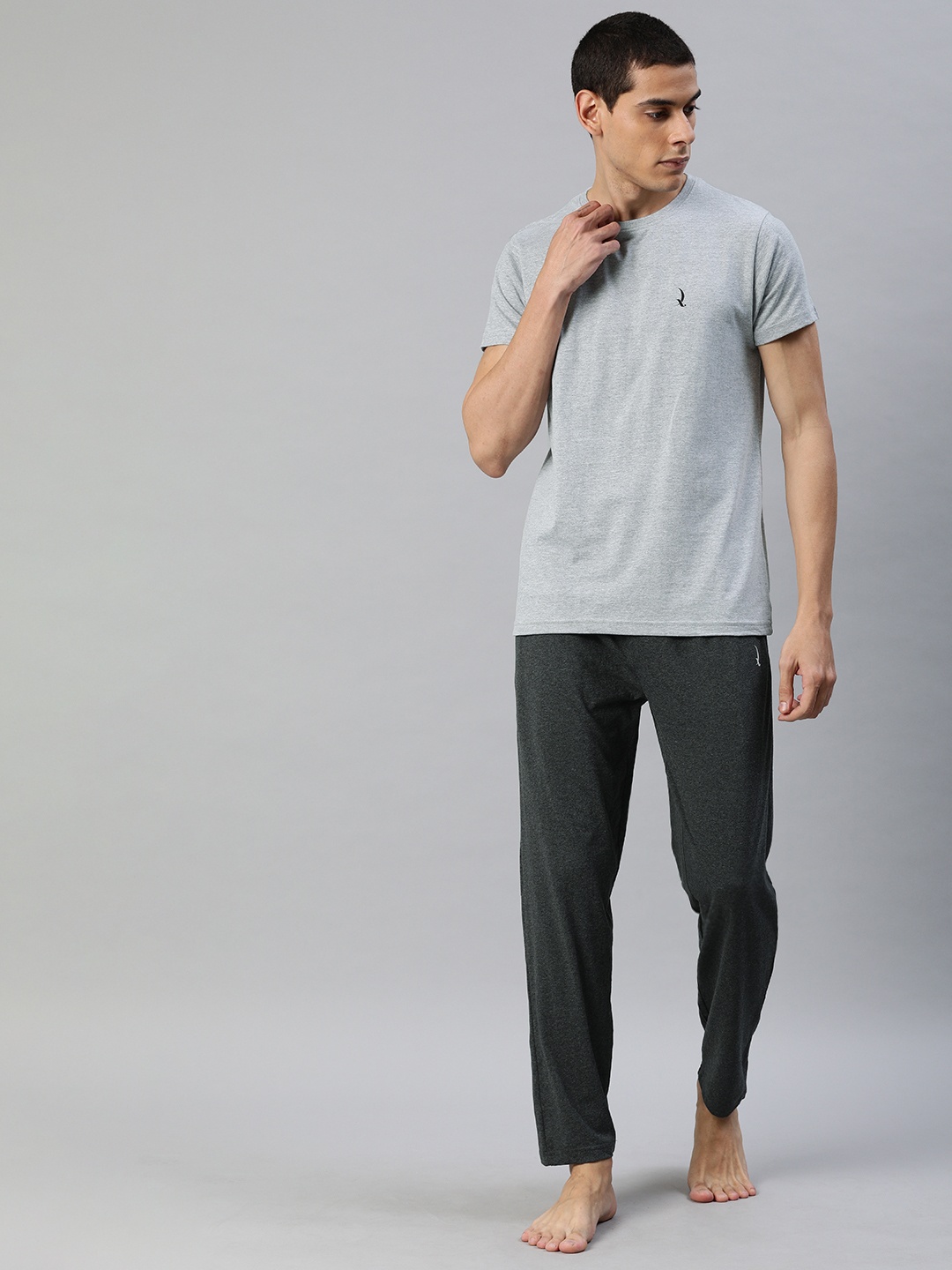 

QUARANTINE Men Grey Melange & Charcoal Grey Solid Night suit