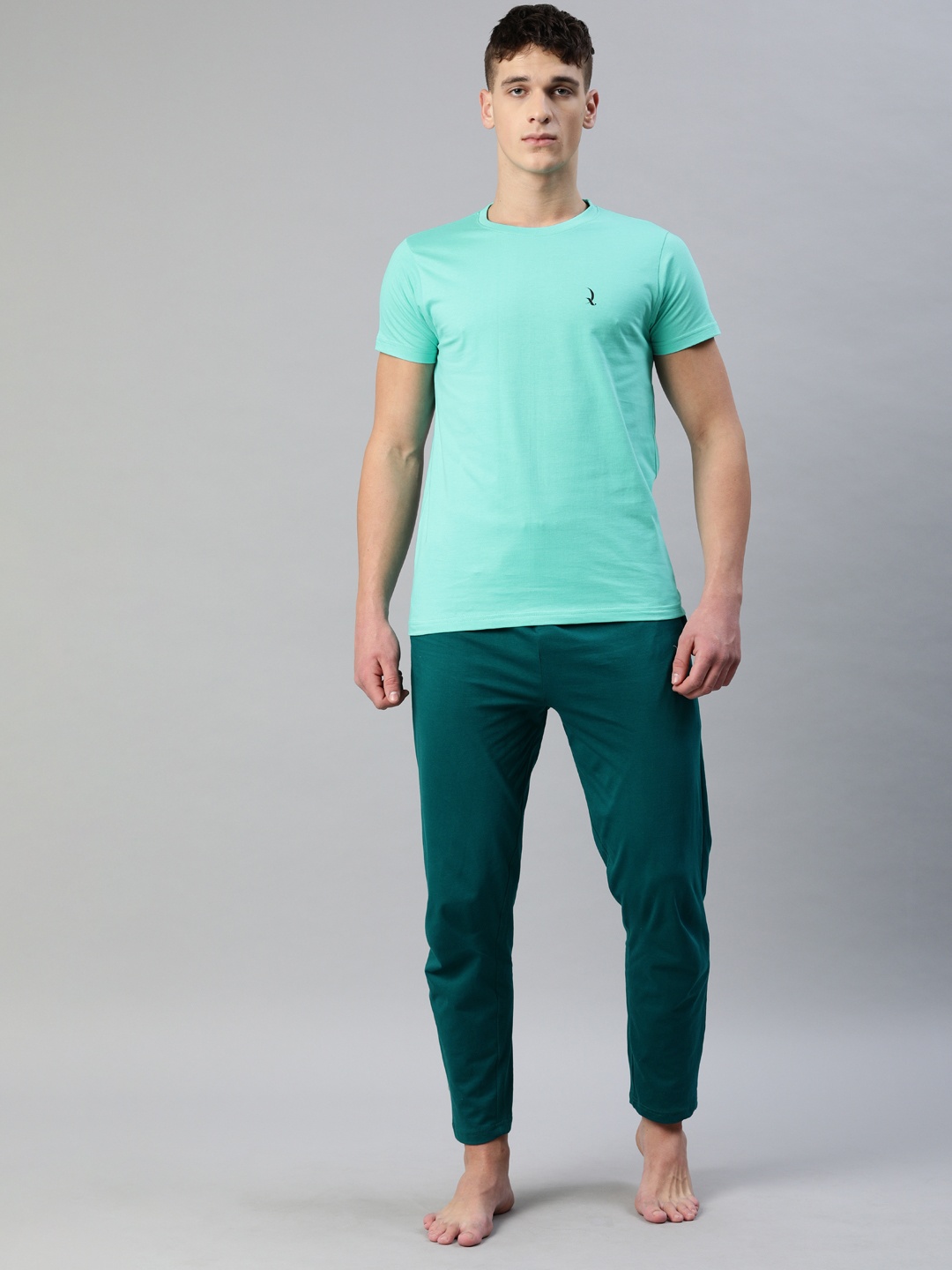 

QUARANTINE Men Green Solid Night suit