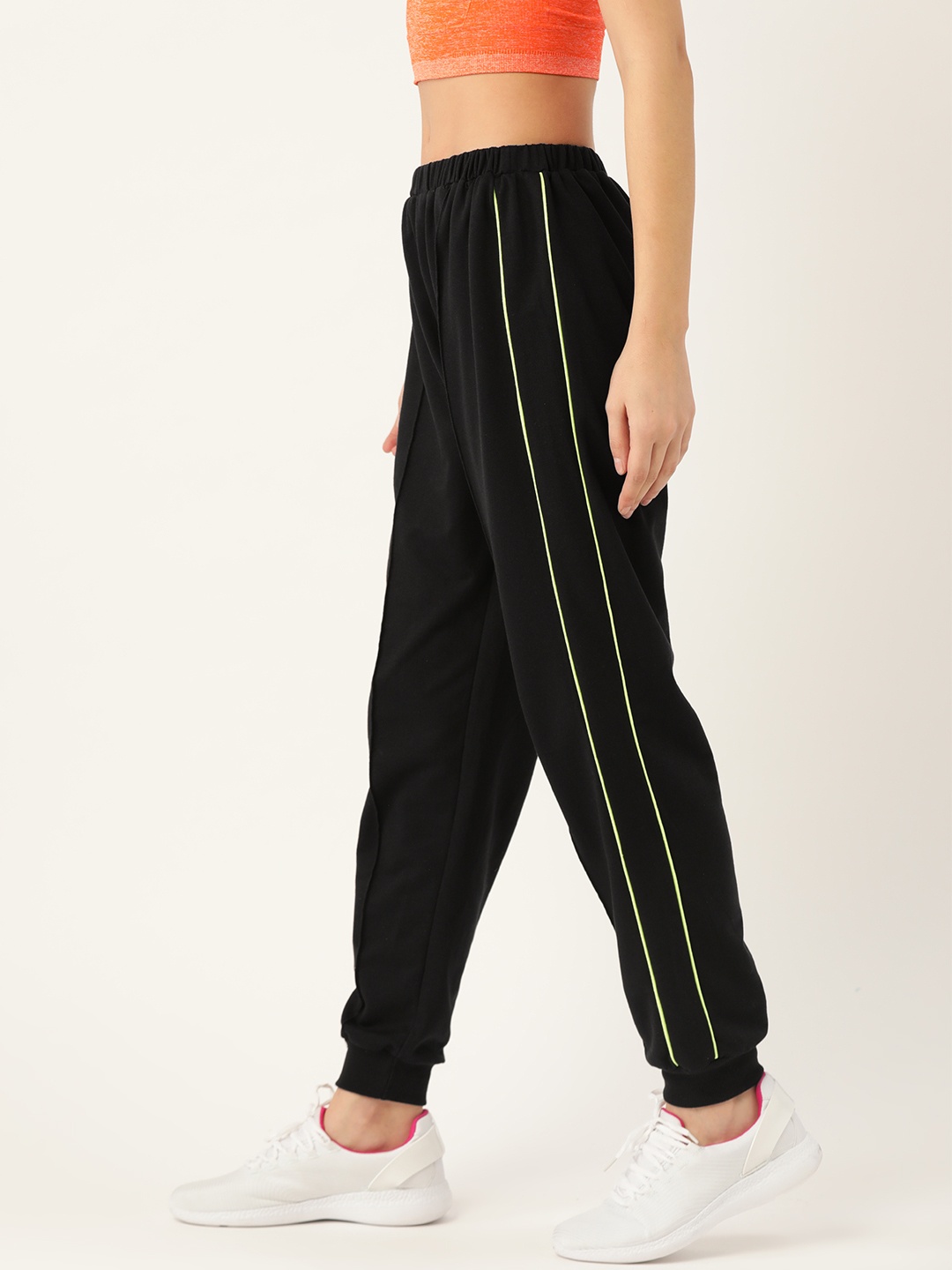 

Laabha Women Black Solid Joggers