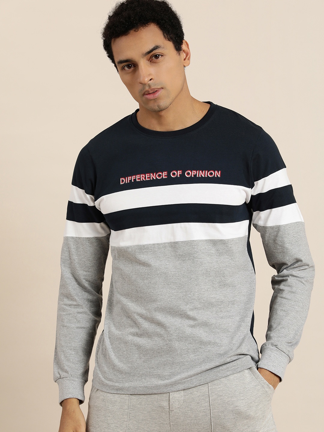 

Difference of Opinion Men Navy Blue Colourblocked Round Neck T-shirt