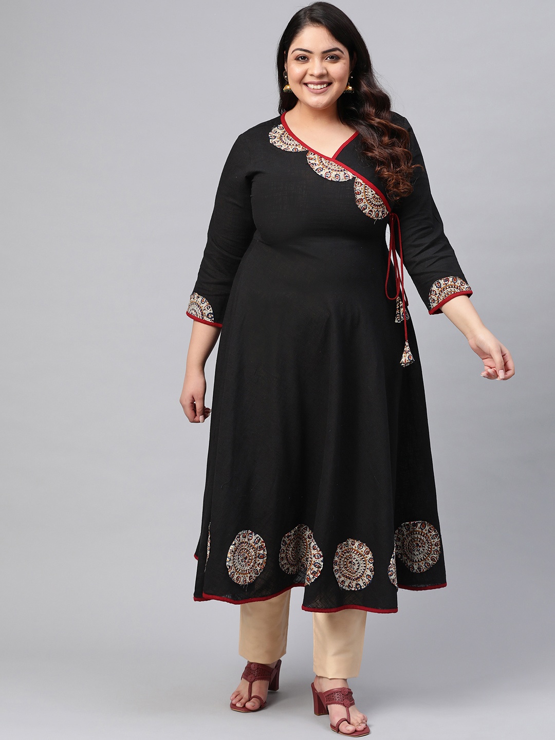 

YASH GALLERY Women Plus Size Black & Beige Solid Angrakha Anarkali Kurta
