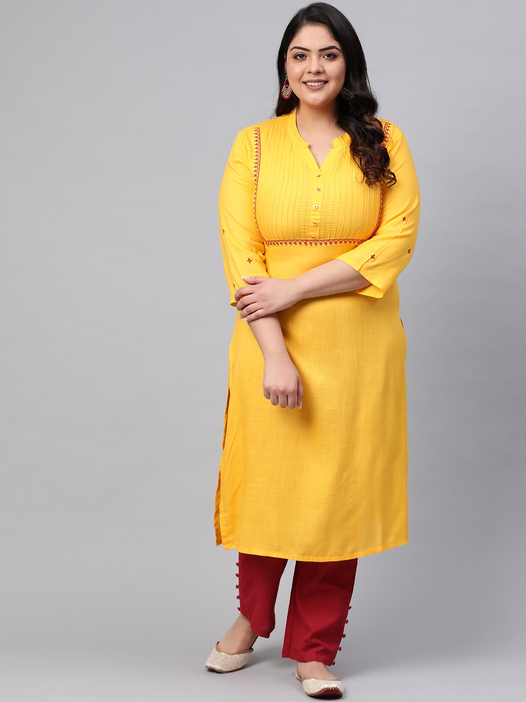 

YASH GALLERY Women Plus Size Yellow Yoke Design Straight Kurta