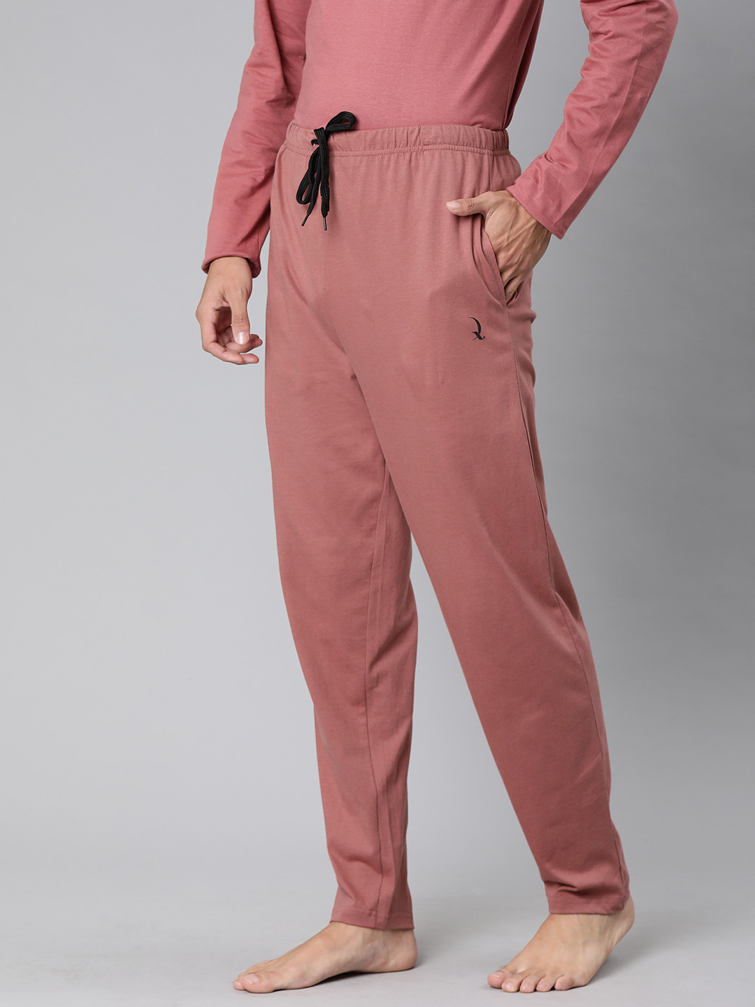 

QUARANTINE Men Pink Solid Lounge Pants