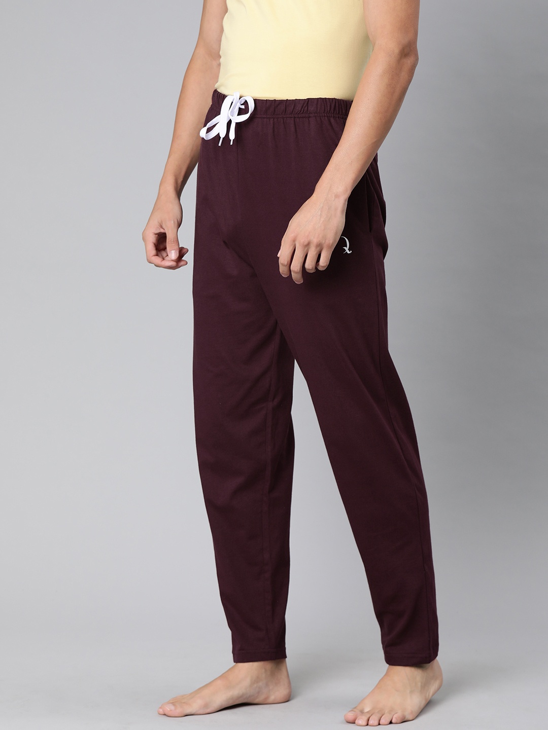 

QUARANTINE Men Maroon Solid Lounge Pants