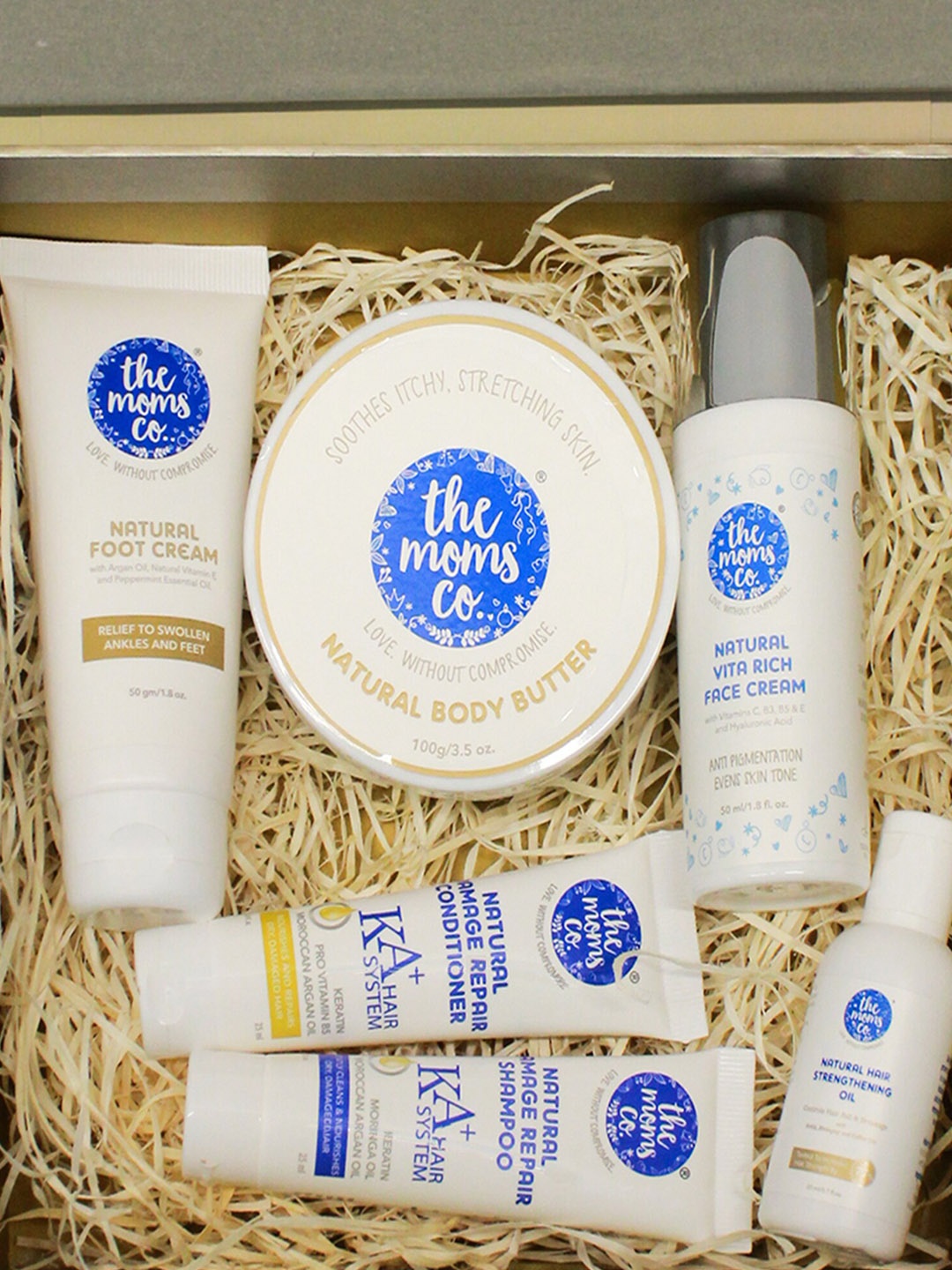 

The Moms Co. Unisex Ultimate Head To Toe Gift Set 245 gm, White