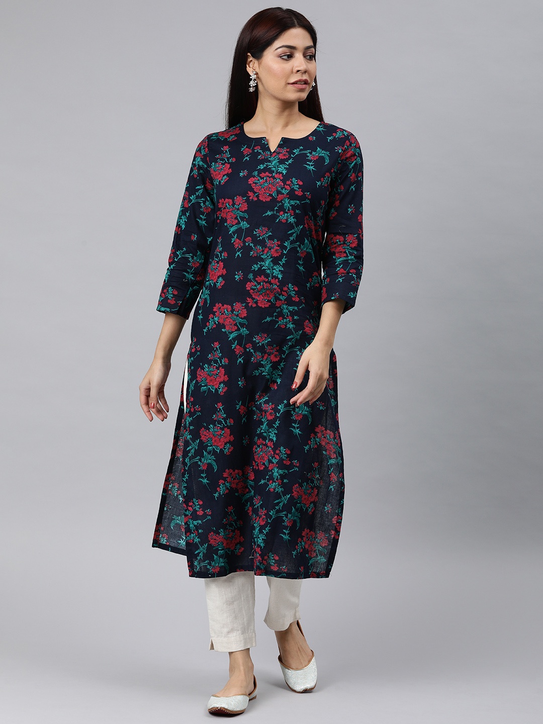 

AHIKA Women Navy Blue & Pink Floral Printed Straight Kurta