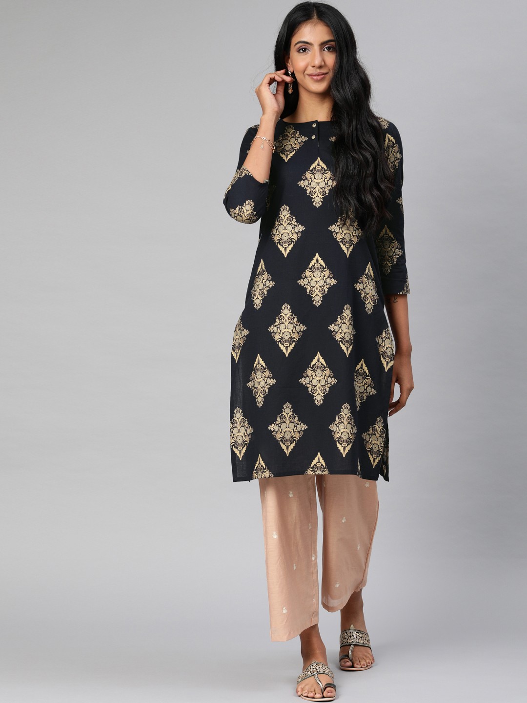 

AHIKA Women Navy Blue & Beige Printed Straight Kurta