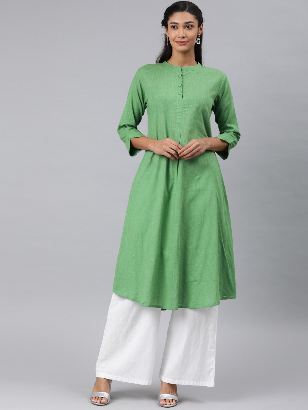 

AHIKA Women Green Solid A-Line Kurta