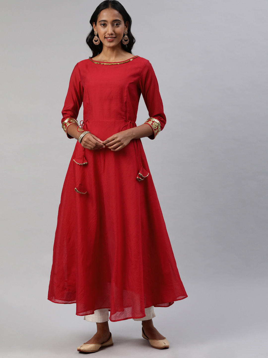 

Inddus Women Red Solid Anarkali Kurta