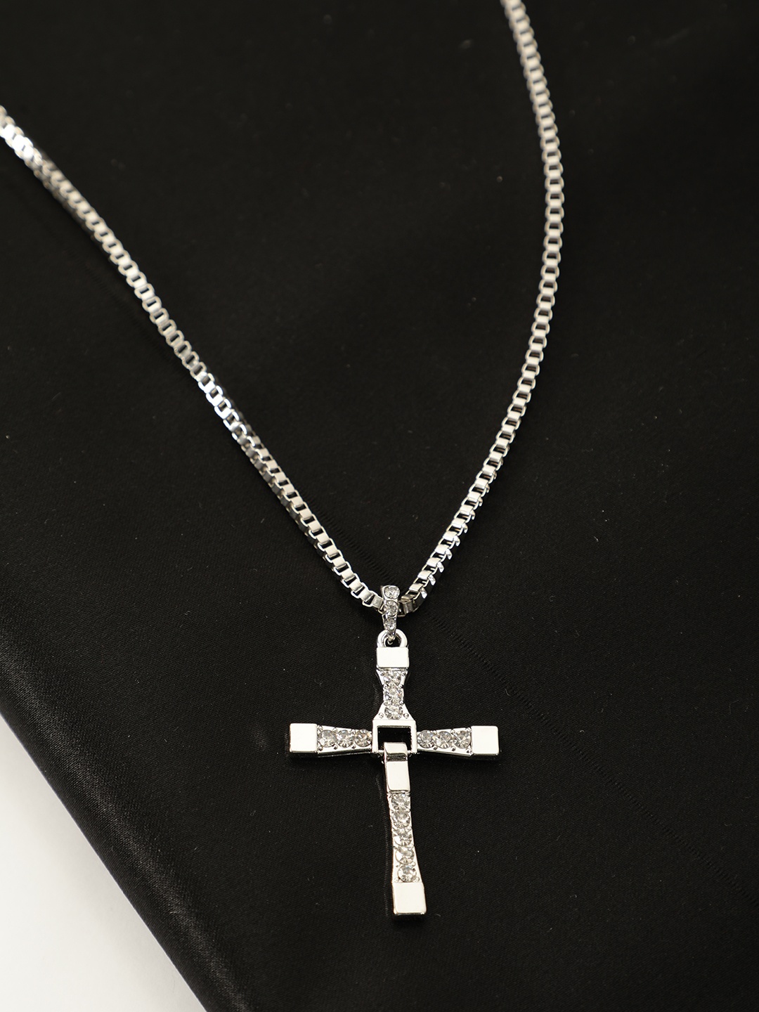 

AQUASTREET Men Silver-Plated White Stone-Studded Pendant With Chain