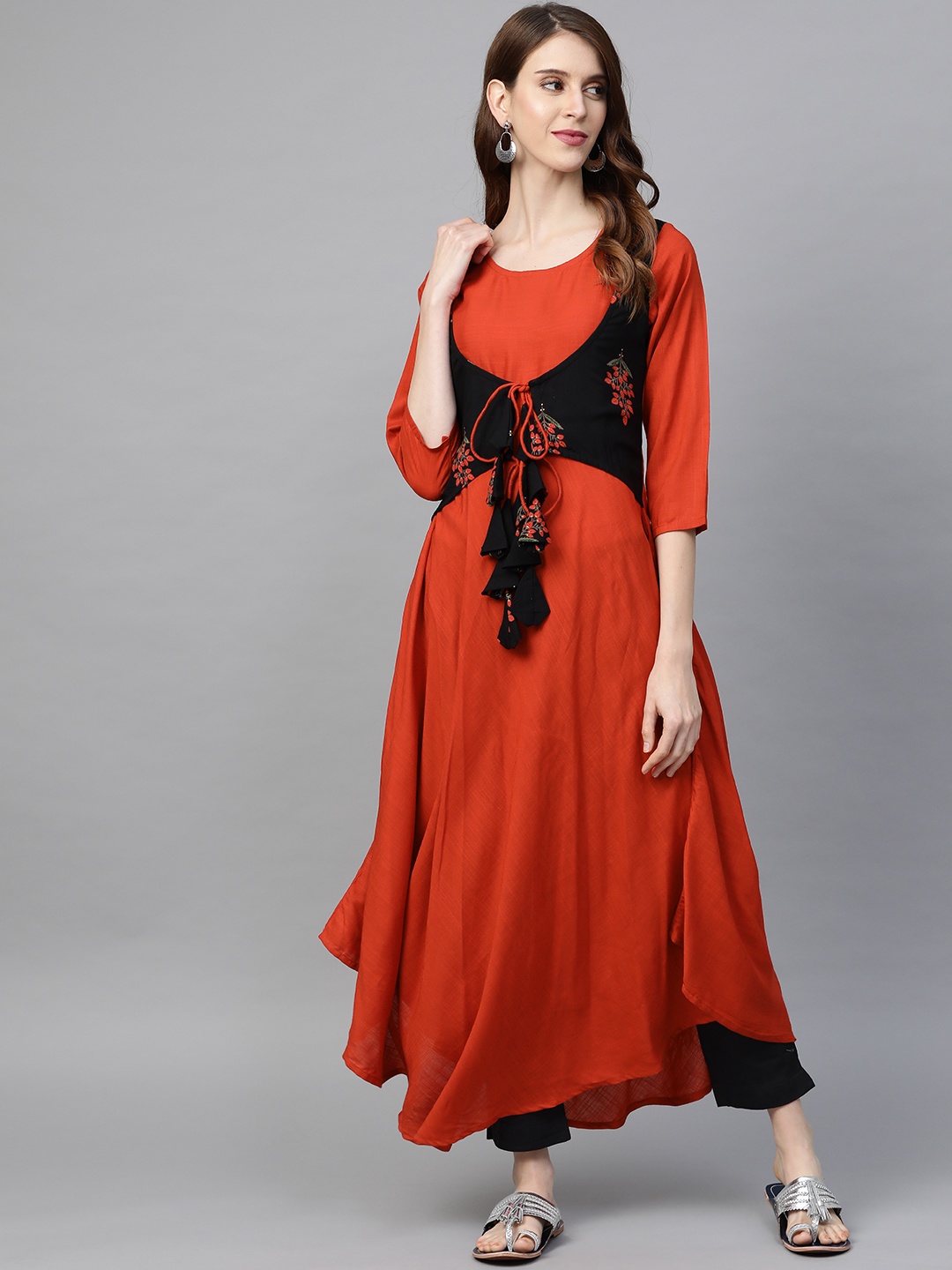 

Meeranshi Women Coral Red & Black Printed Layered Detail Anarkali Kurta