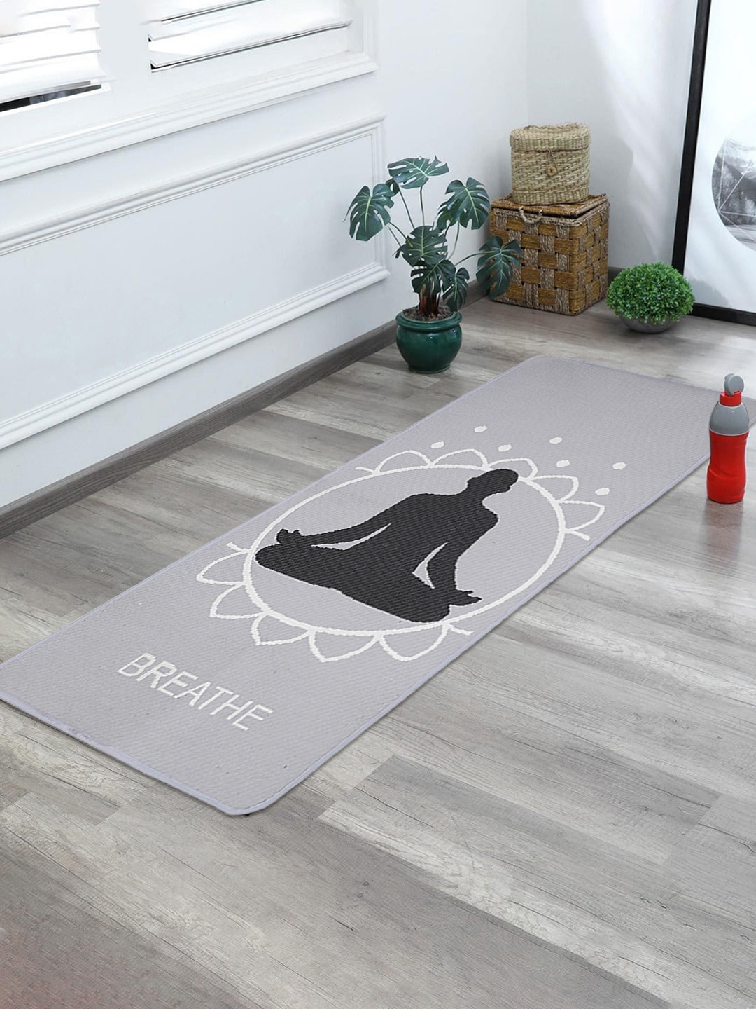 

Saral Home Grey & Black Self Design Cotton Anti Skid Yoga Mat