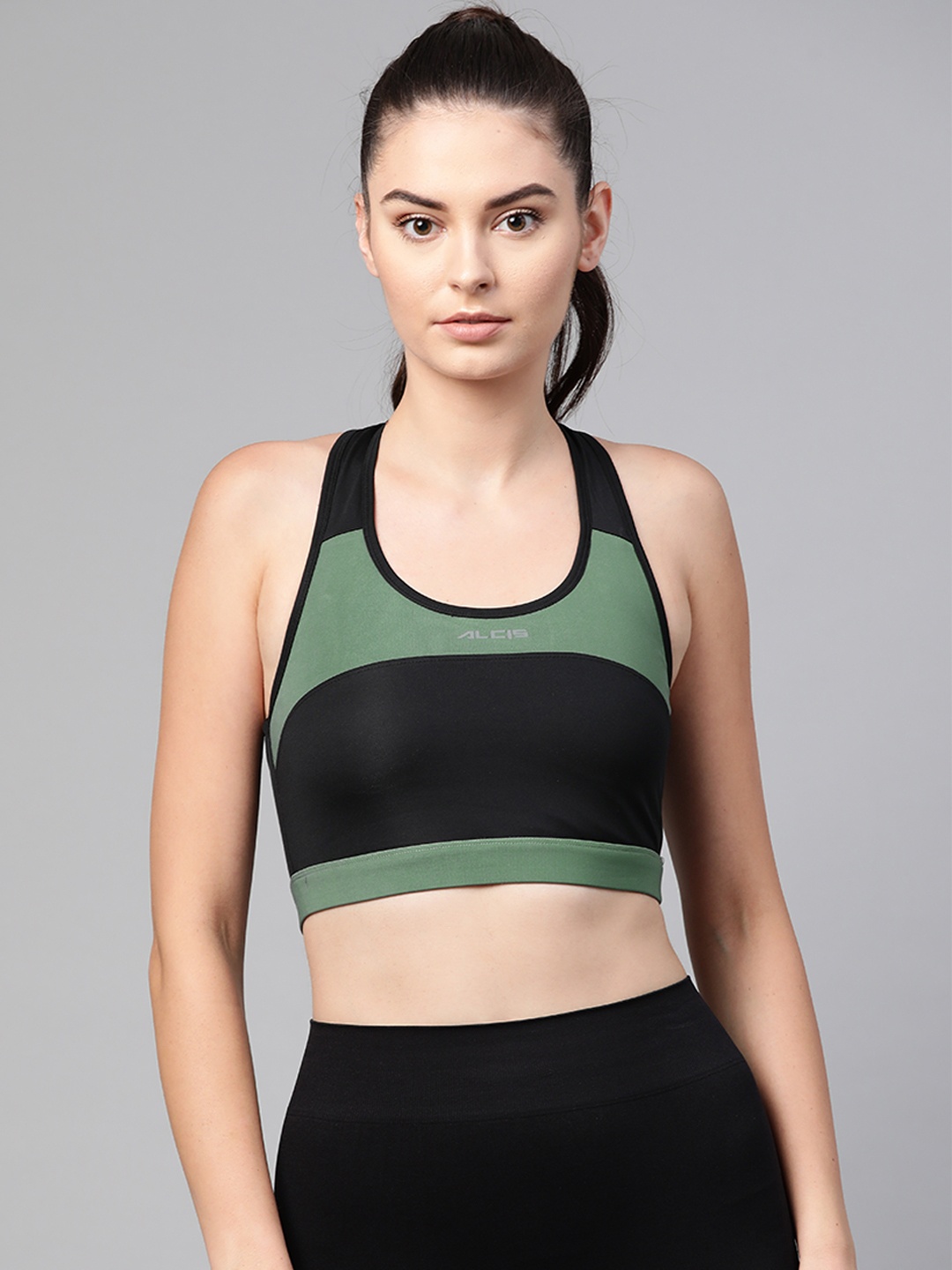 

Alcis Black & Green Colourblocked Non-Wired Removable Padding Workout Bra ECWBTAW2000110