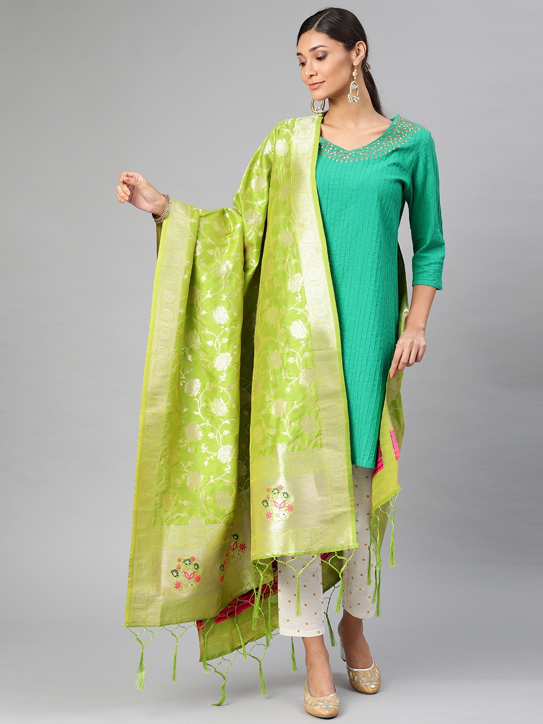 

MIMOSA Lime Green & Gold-Toned Woven Design Dupatta