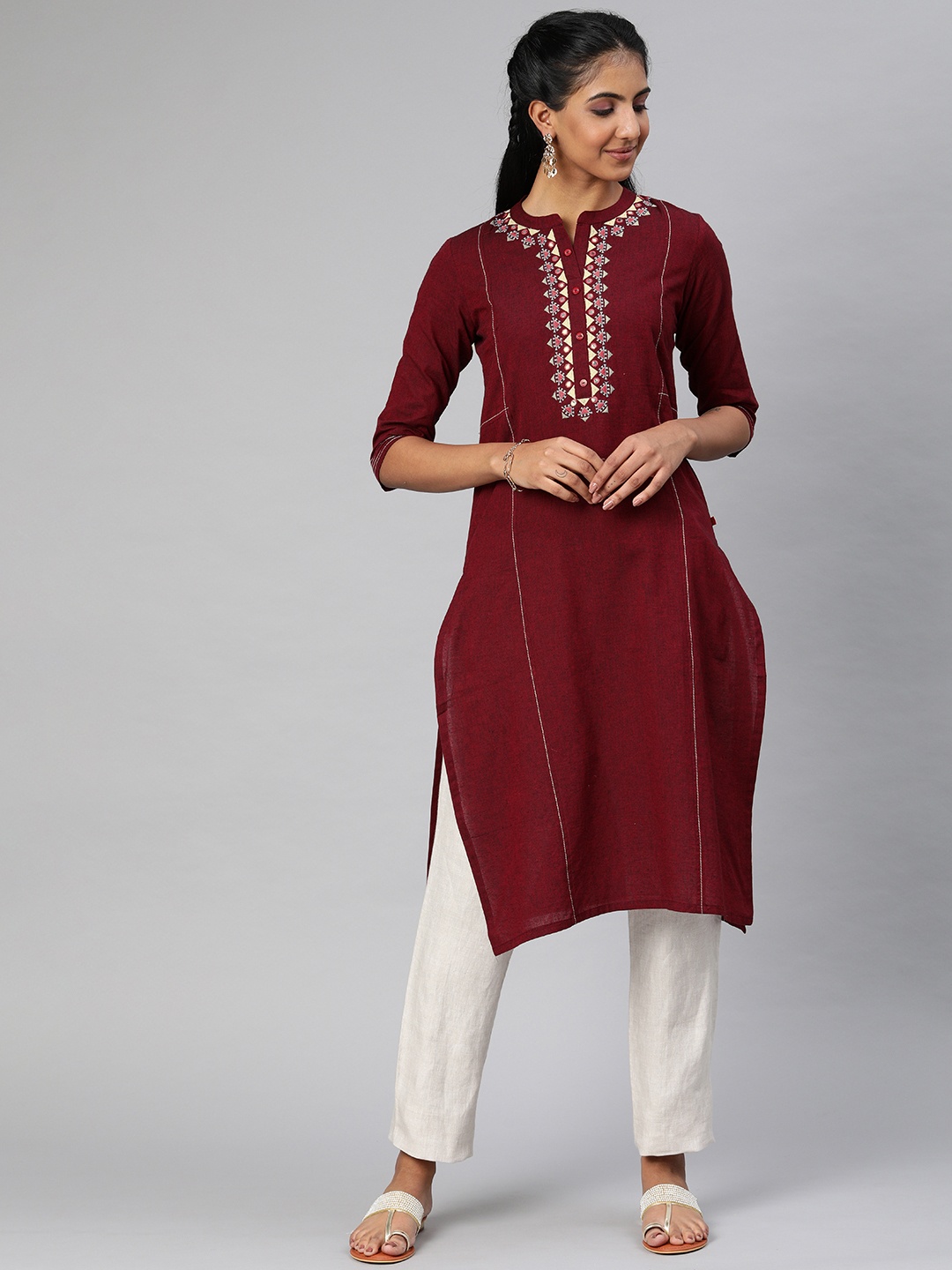 

Alena Women Maroon Solid Straight Kurta with Thread Work