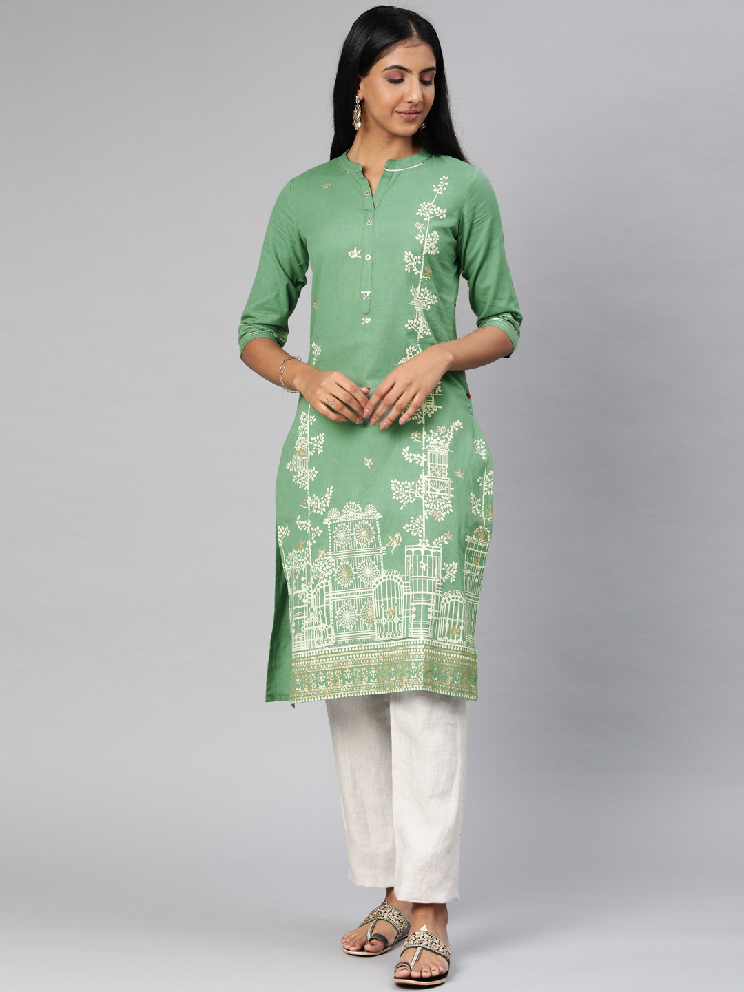 

Alena Women Green & White Foil Printed Sequined Straight Kurta