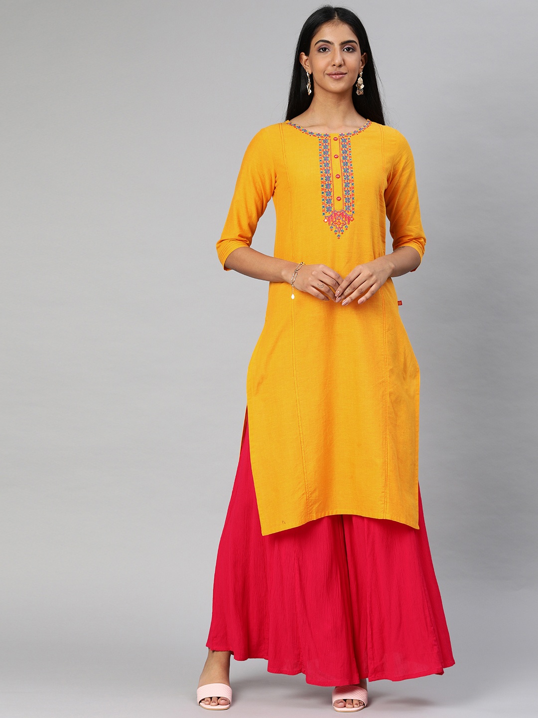 

Alena Women Mustard Yellow Solid Straight Kurta with Thread Work