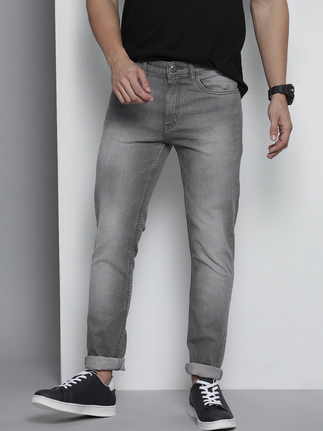 

The Indian Garage Co Men Grey Slim Fit Light Fade Jeans