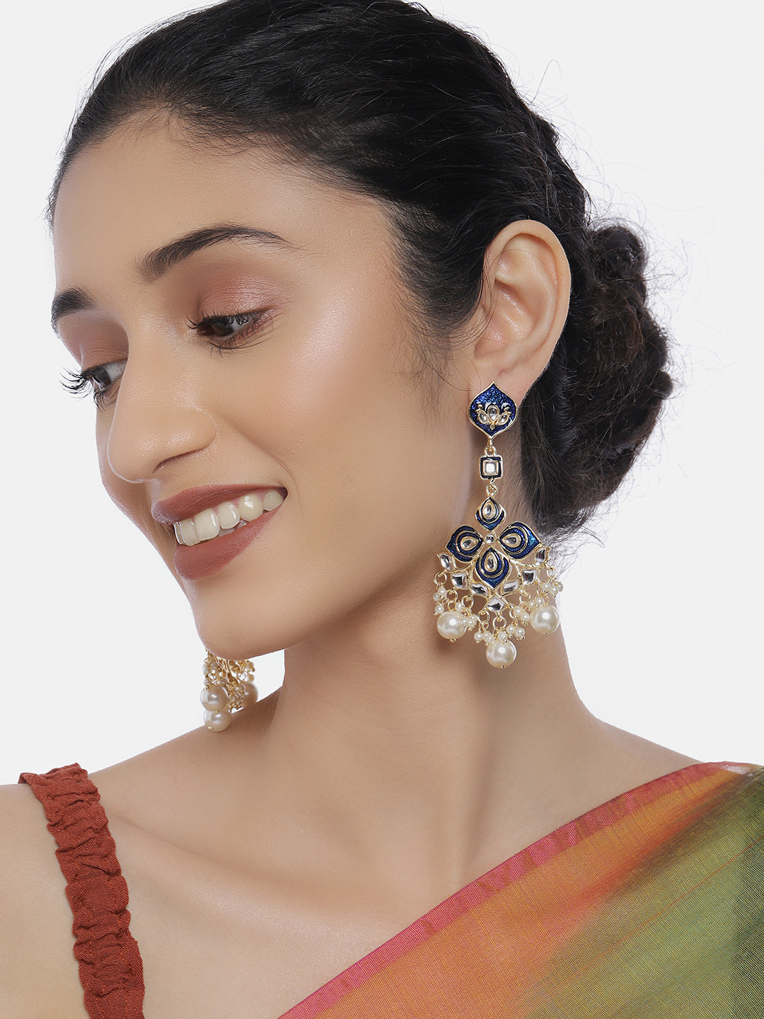 

LAIDA Blue & Gold-Plated Kundan Studded Classic Chandbalis