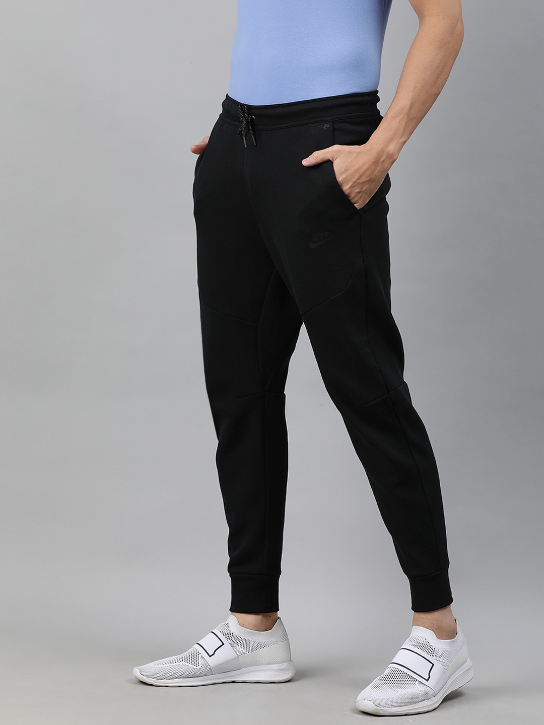 

Nike Men Black Solid Joggers