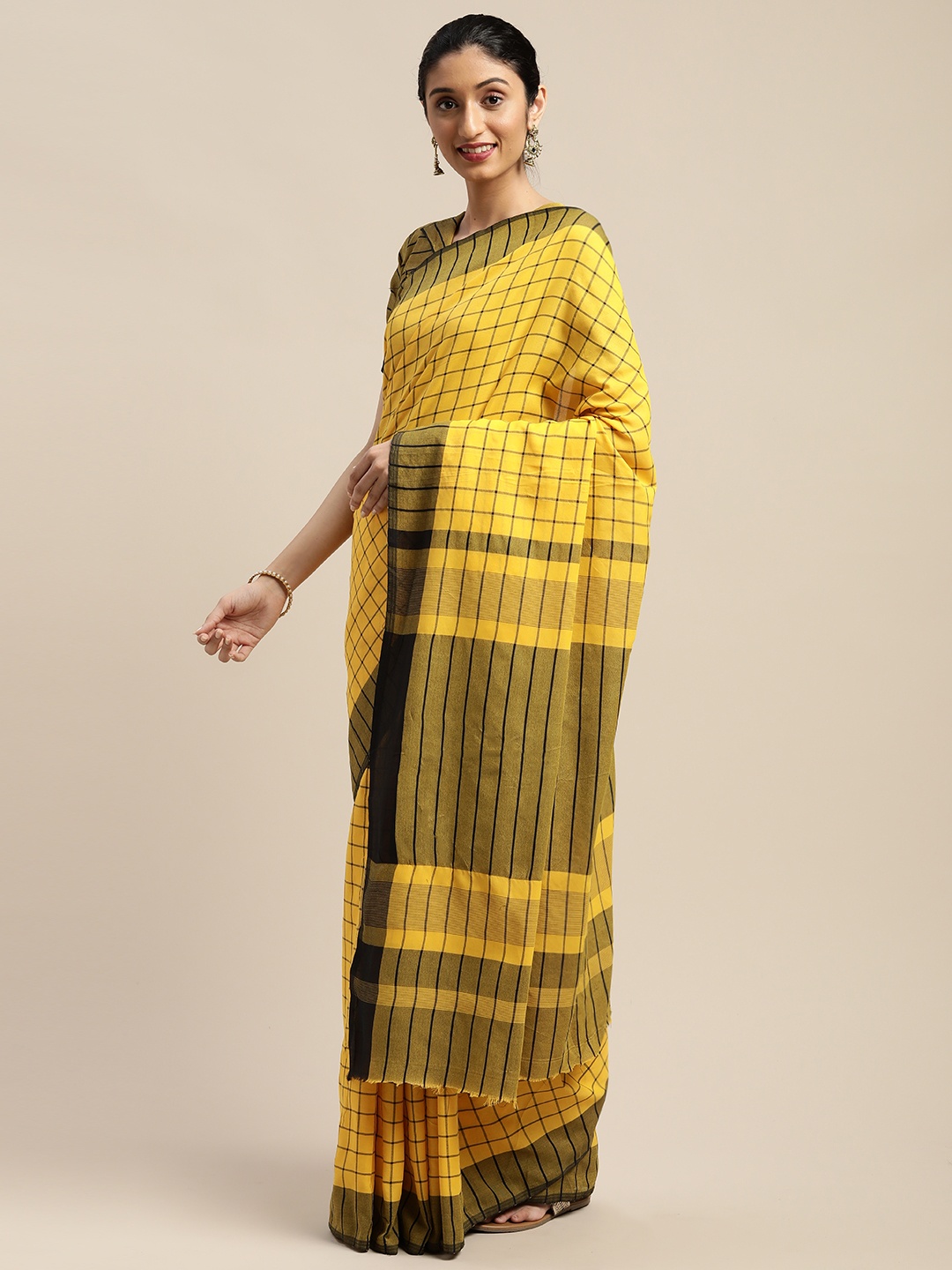 

SHAVYA Yellow & Black Cotton Blend Checked Saree