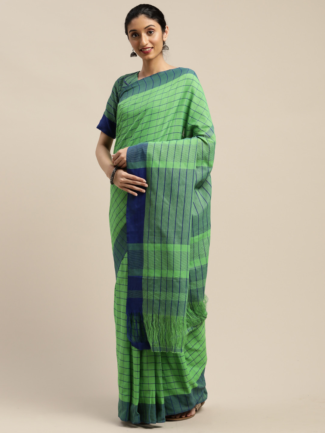 

SHAVYA Green & Navy Blue Cotton Blend Dyed Saree
