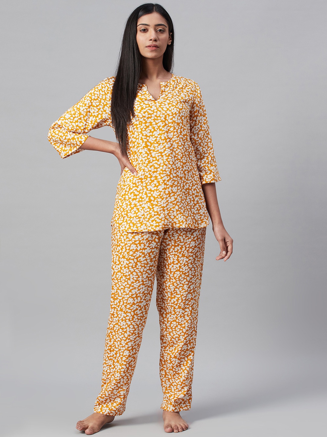 

RUNWAYIN Women Mustard Yellow & White Printed Night suit