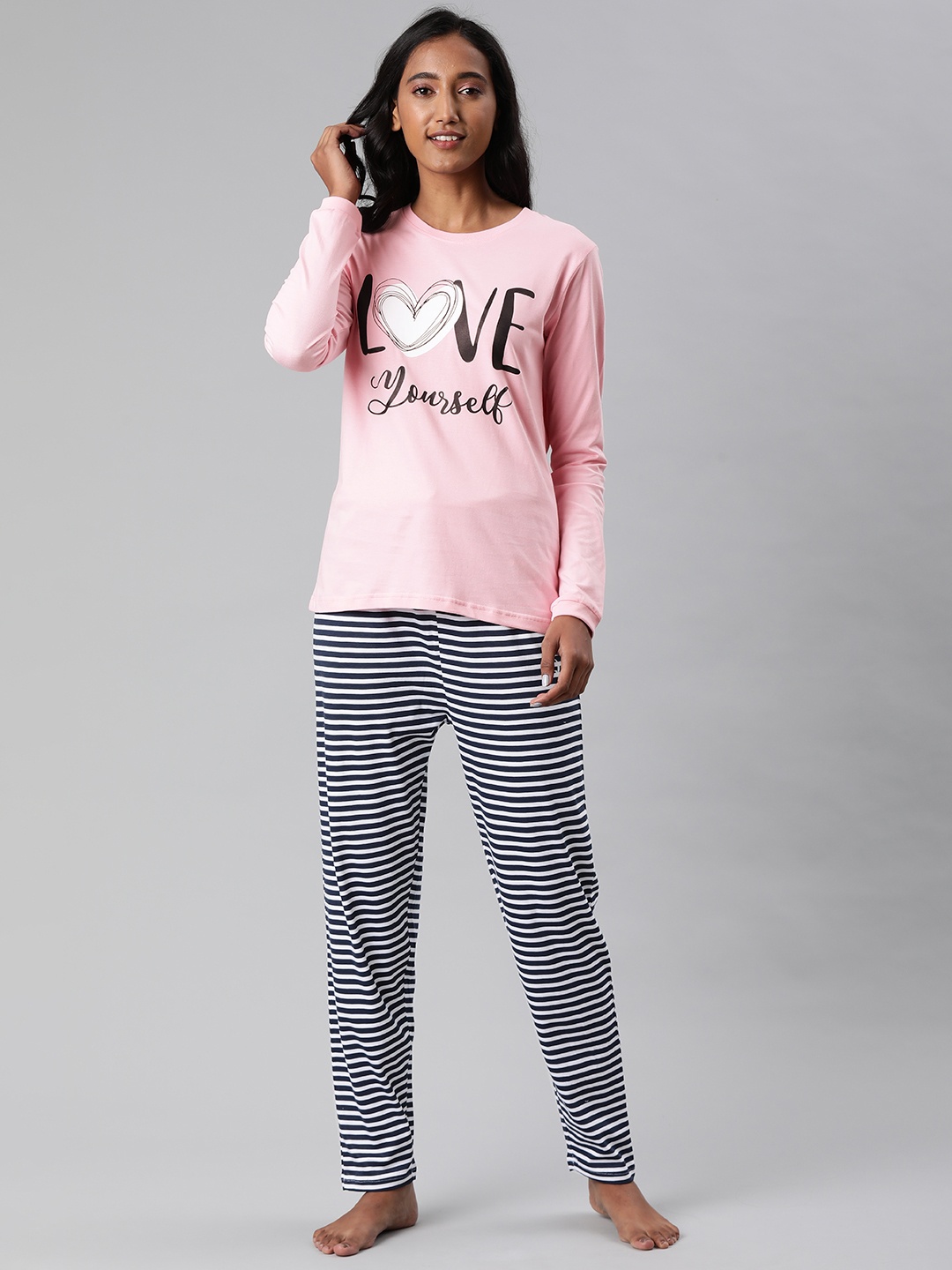 

QUARANTINE Women Pink & Navy Blue Printed Night suit